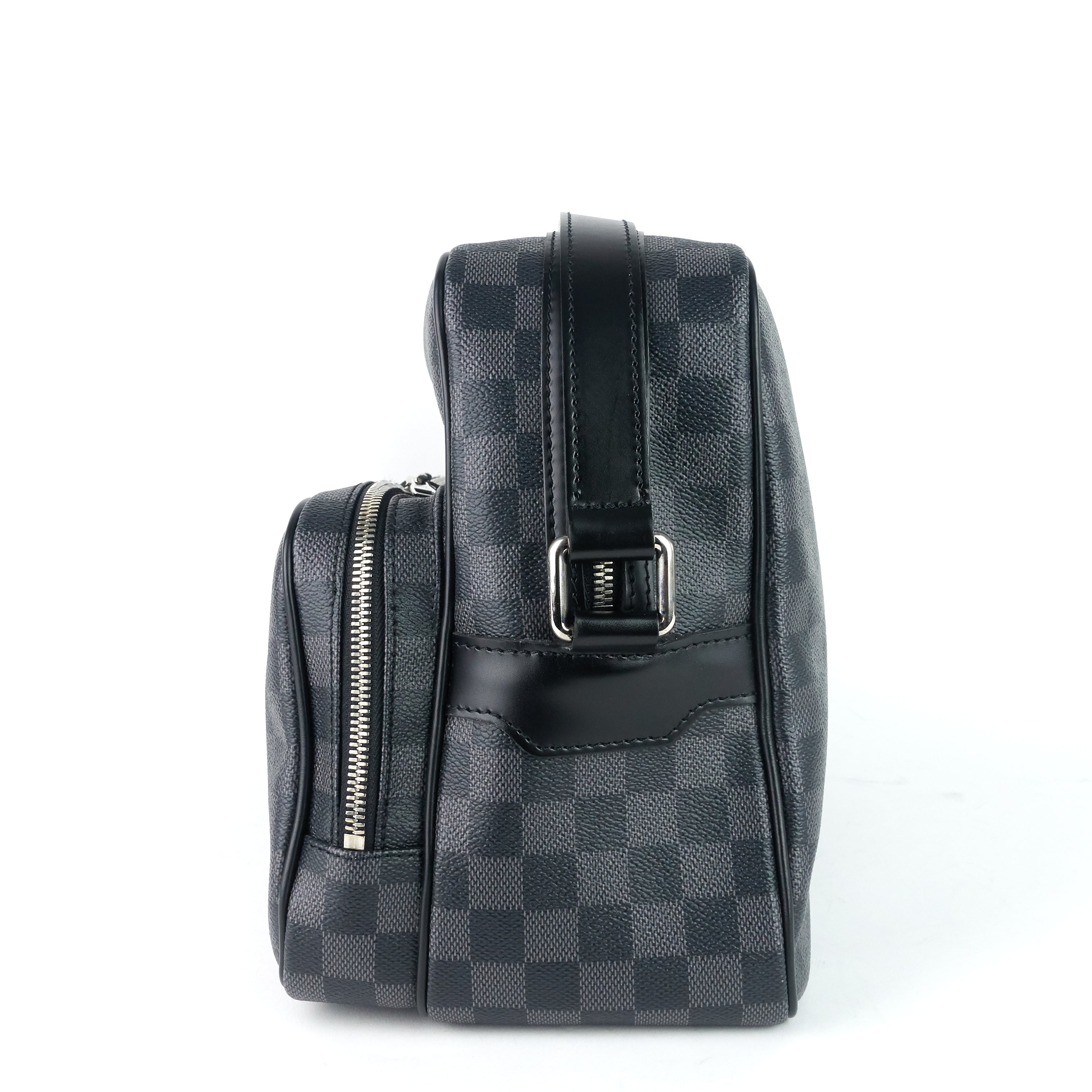 Louis Vuitto Leoh Damier Graphite Canvas Messenger Bag