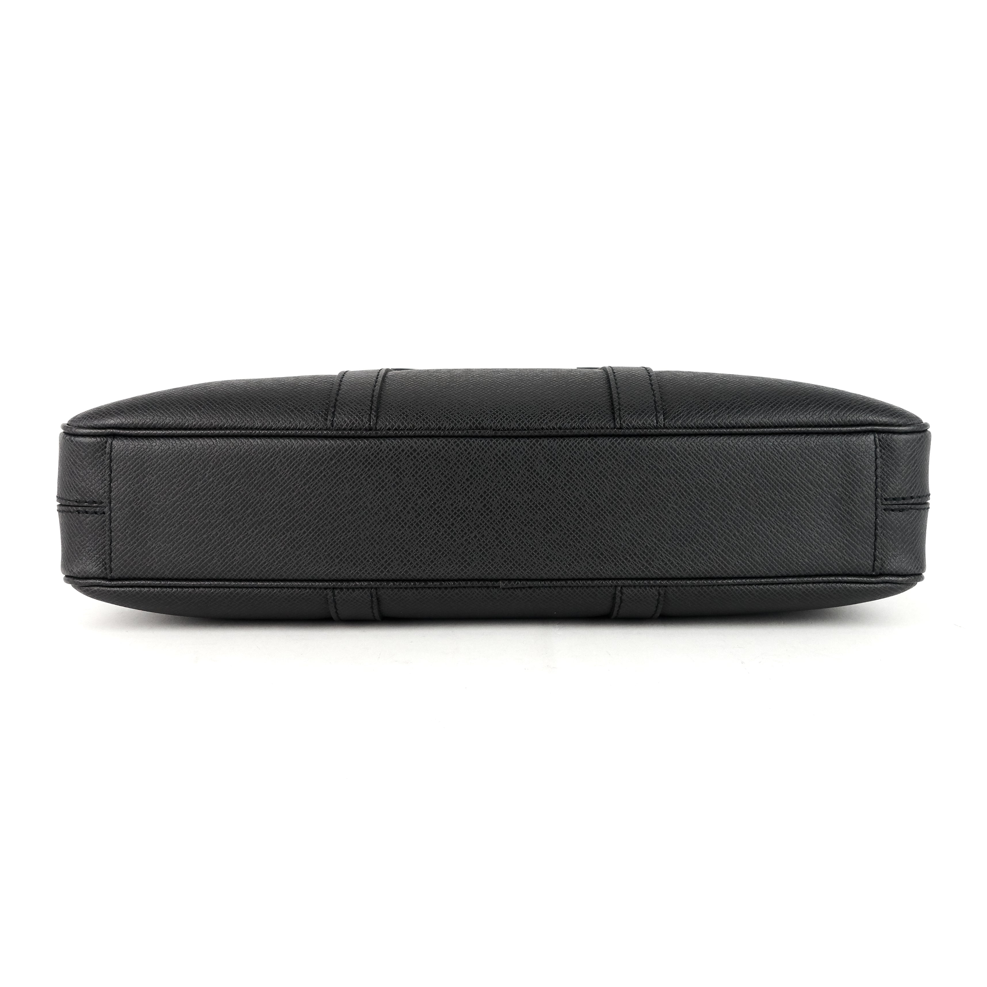 Louis Vuitto Porte-Documents Voyage PM Taiga Leather Briefcase Bag