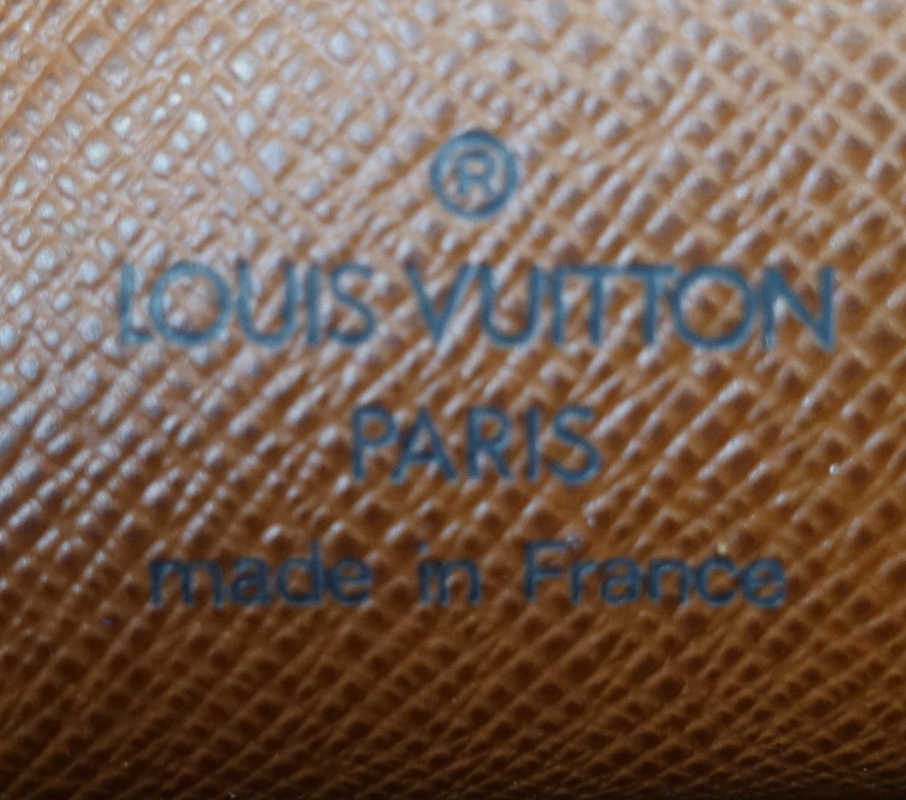 Louis Vuitto Pochette Marly Dragonne 26 Monogram Canvas Bag