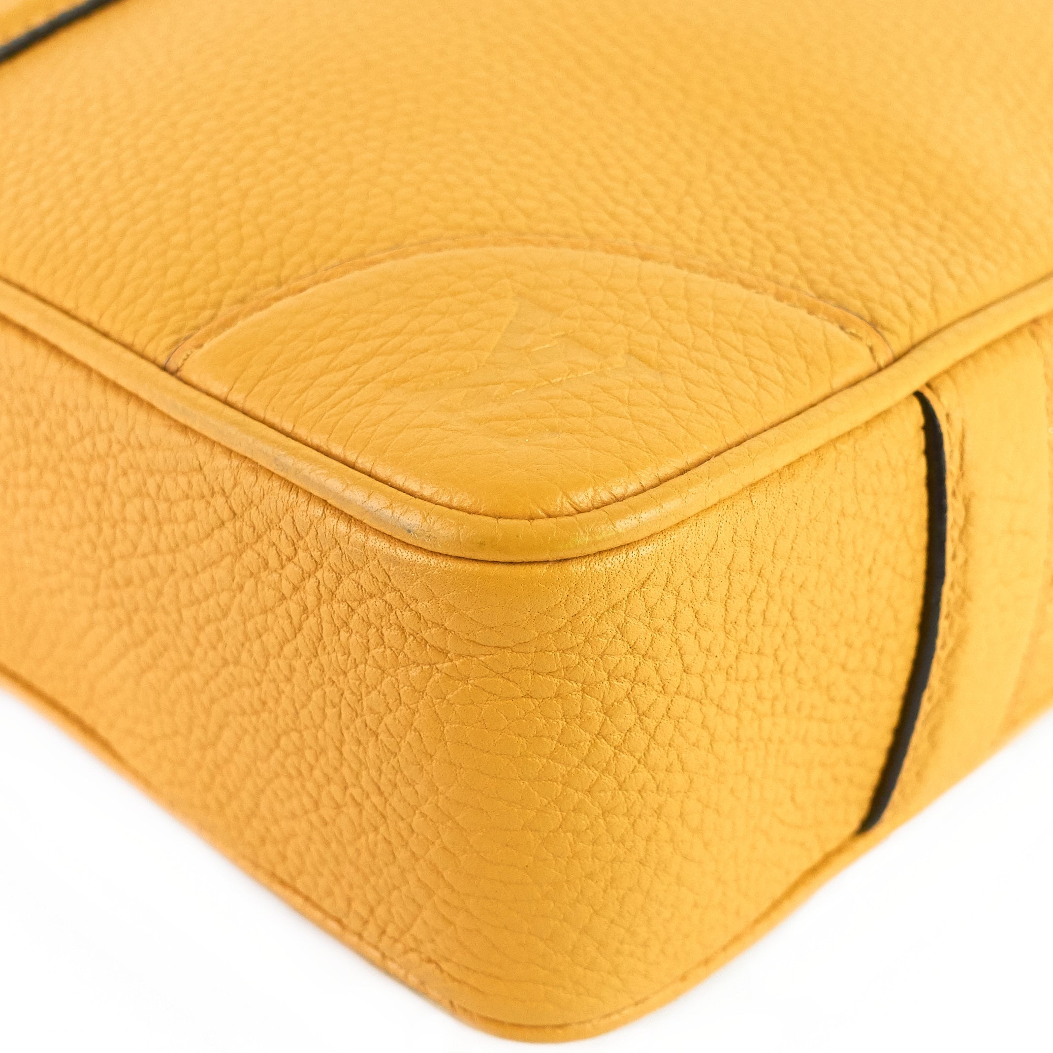Louis Vuitto Porte-Documents Voyage PM Yellow Taurillon Leather Briefcase Bag