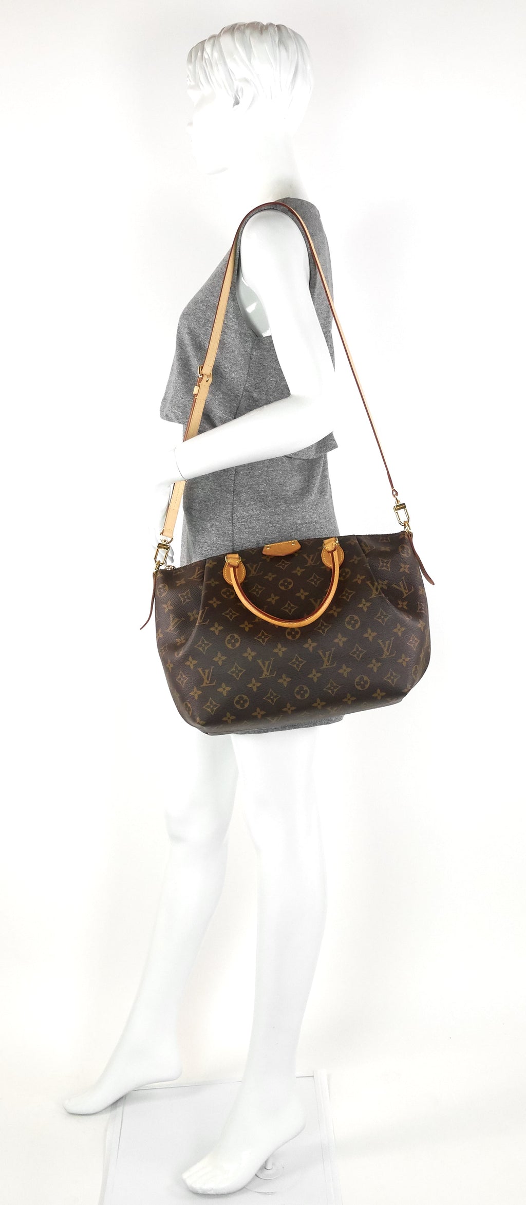 Louis Vuitto Turenne MM Monogram Canvas Bag