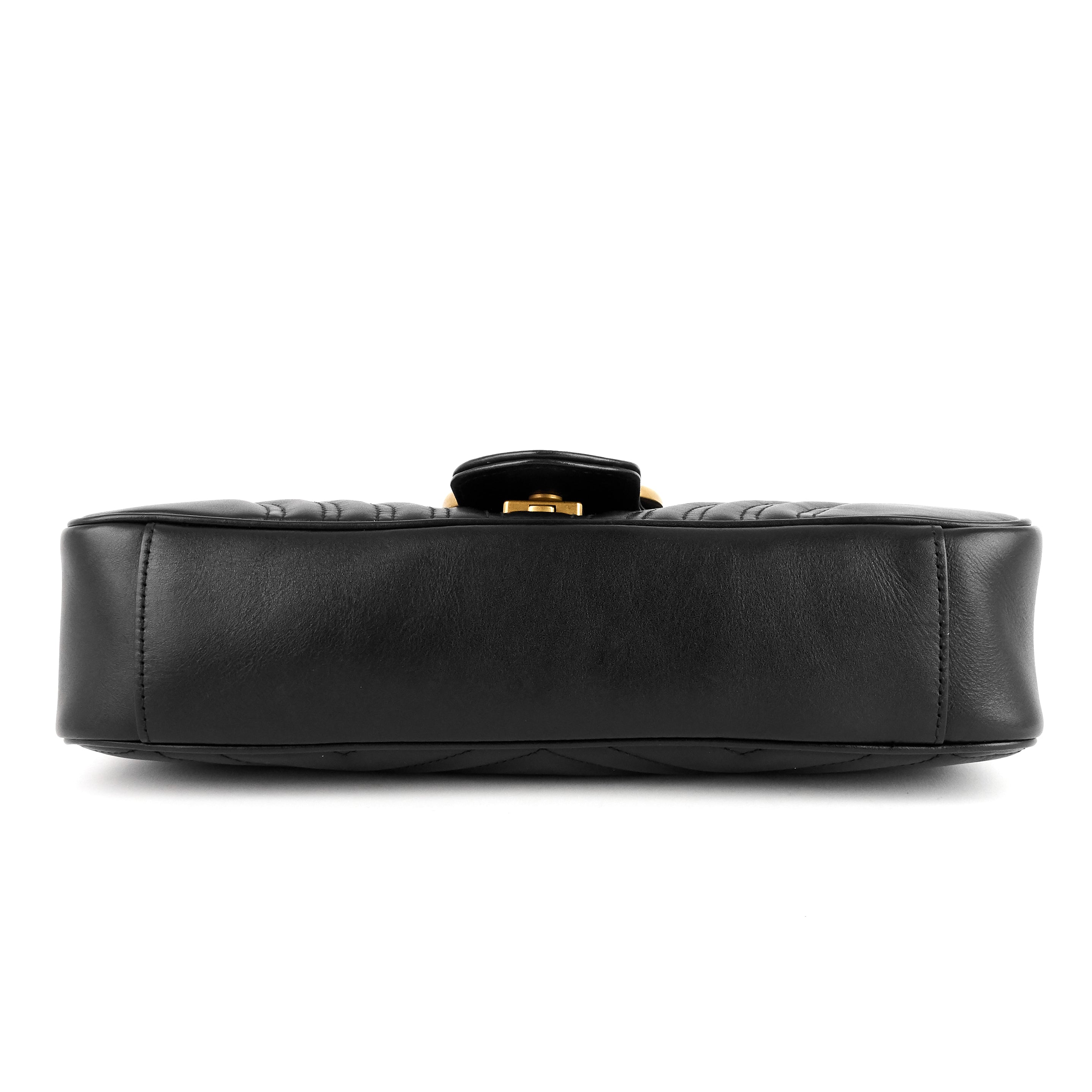 Gucci GG Marmont Medium Chevron Leather Bag