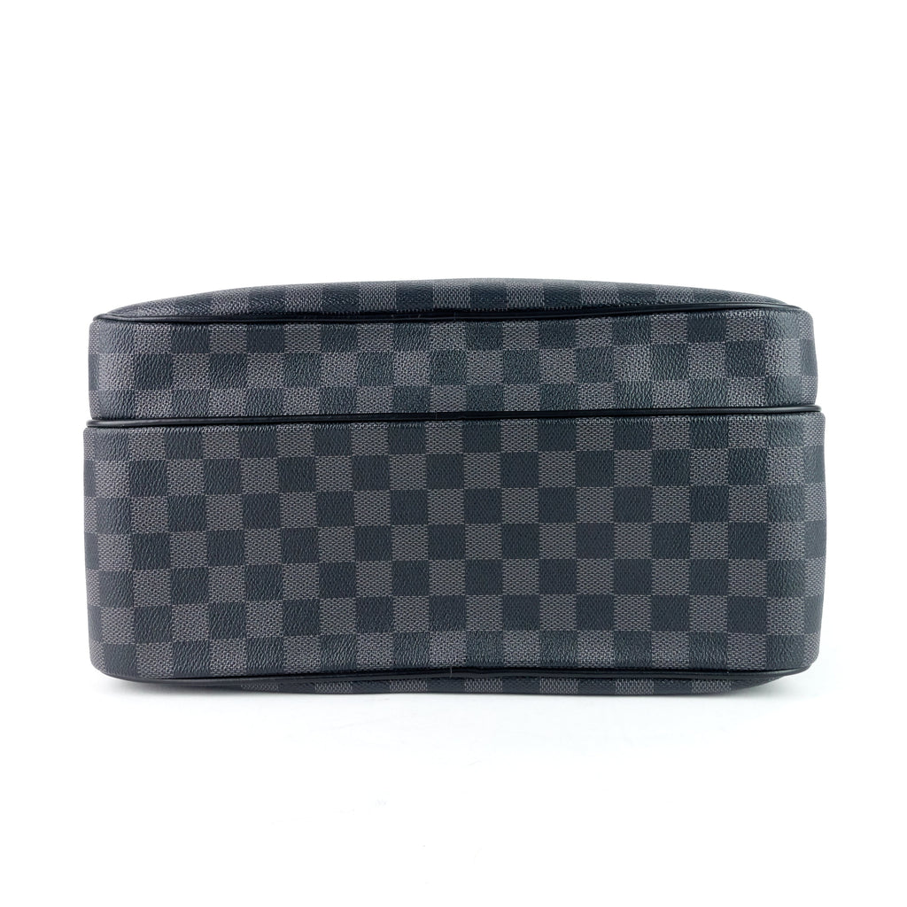 Louis Vuitto Leoh Damier Graphite Canvas Messenger Bag