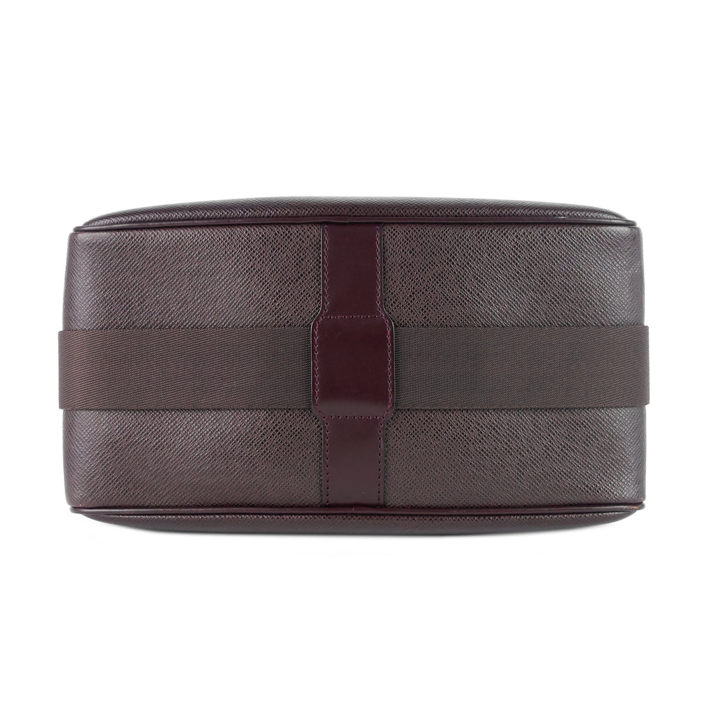 Louis Vuitto Reporter PM Taiga Leather Messenger Bag