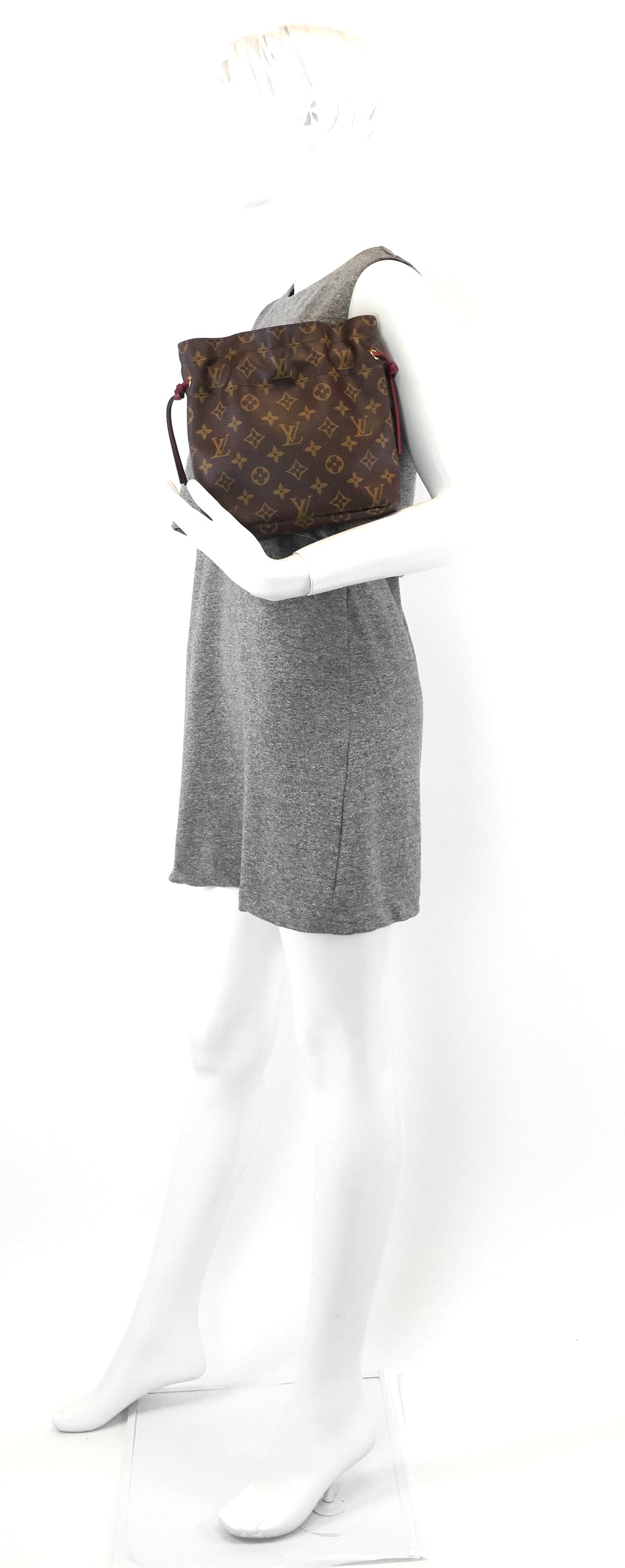 Louis Vuitto NoÃ© Pouch Monogram Canvas Bag