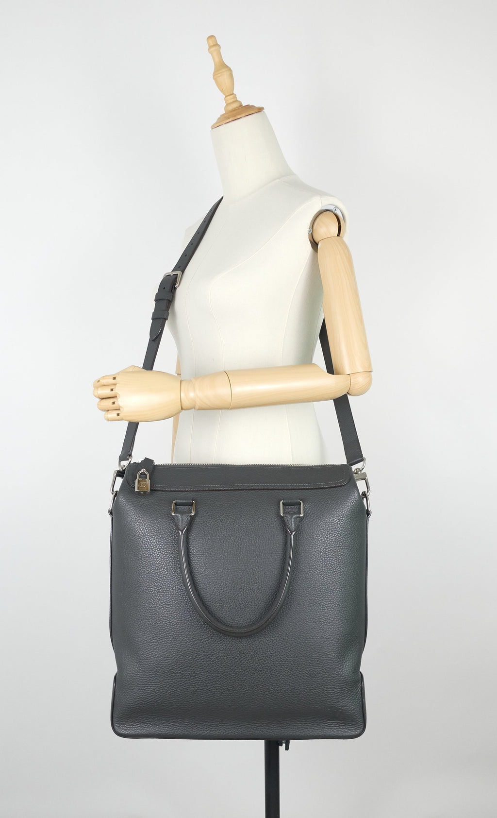 Louis Vuitto Greenwich Taurillon Leather Bag