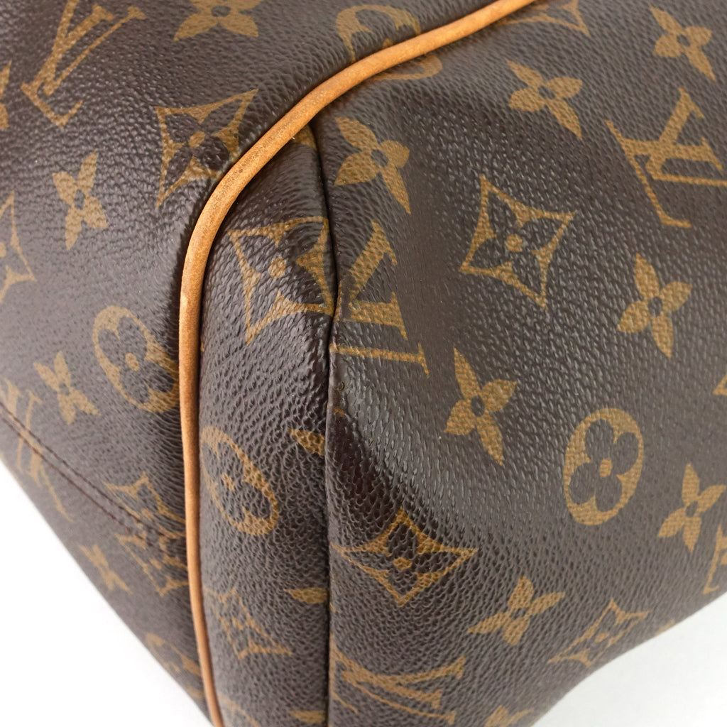 Louis Vuitto Totally MM Monogram Canvas Tote Bag