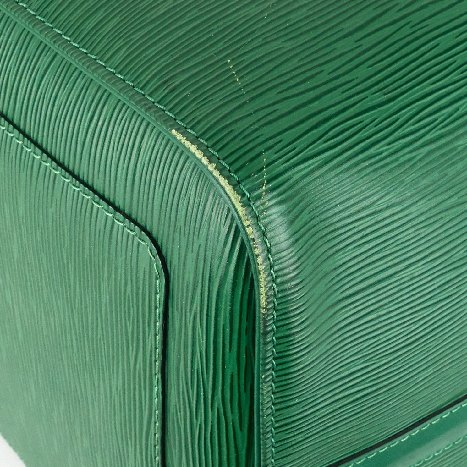 Louis Vuitto Keepall 50 Green Epi Leather Bag