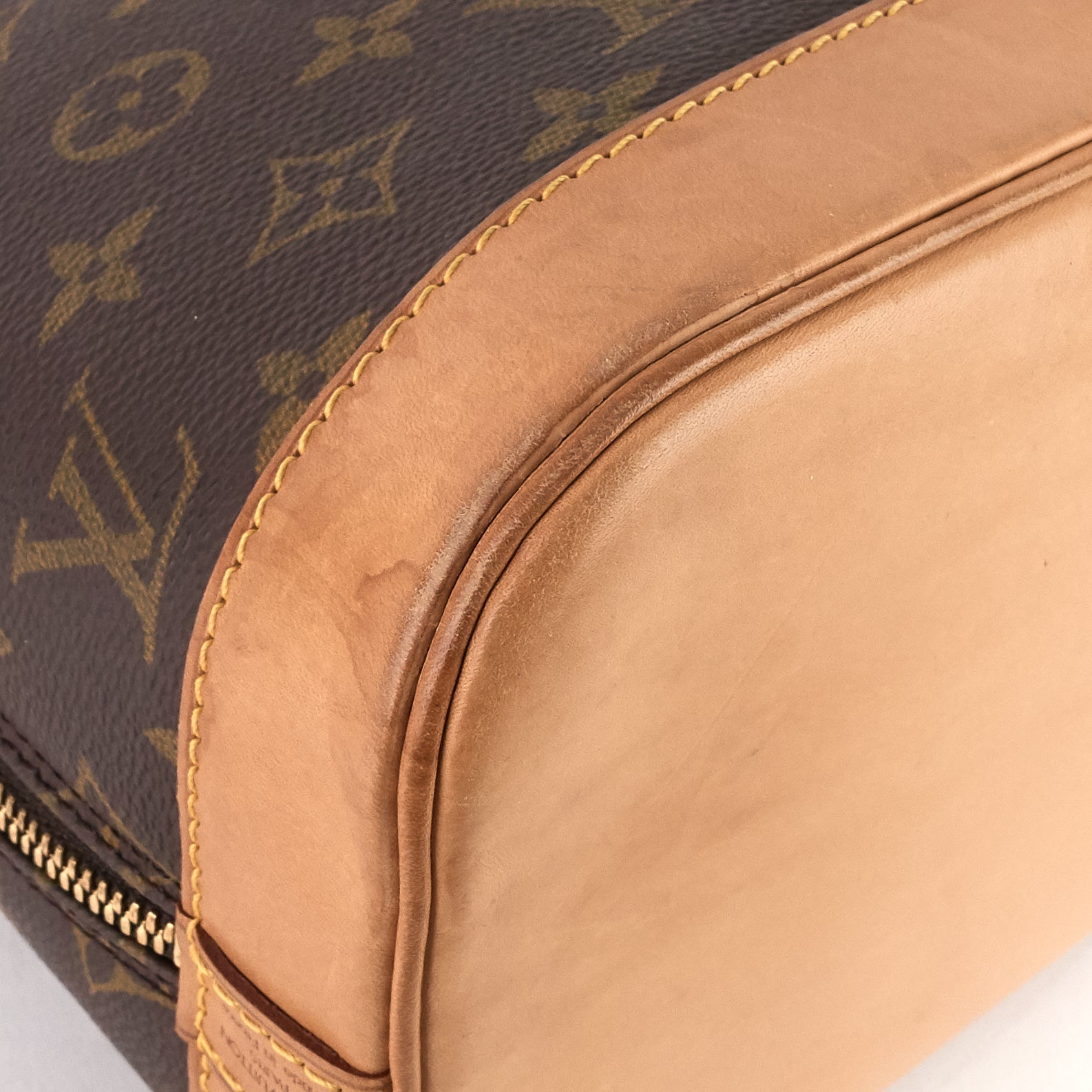 Louis Vuitto Alma MM Vintage Monogram Canvas Bag