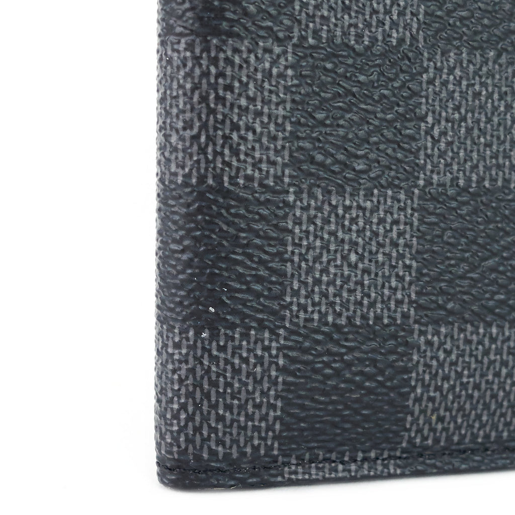 Louis Vuitto Passport Damier Graphite Canvas Cover