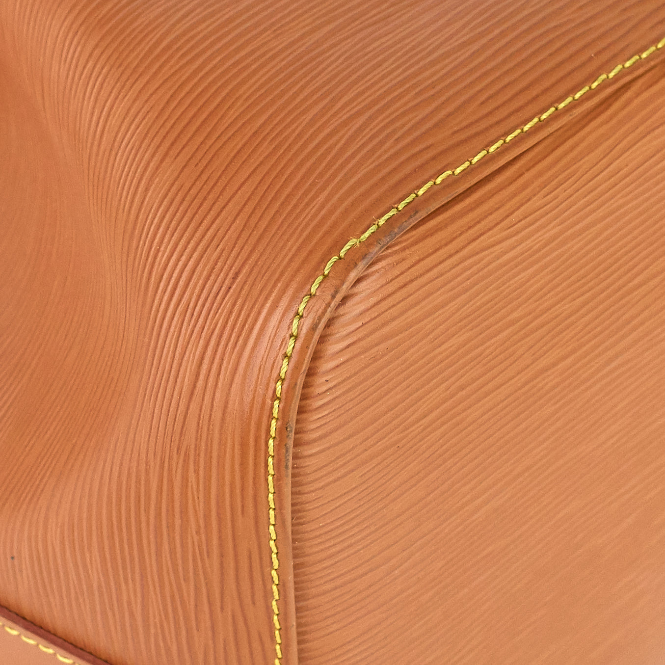 Louis Vuitto Petit NoÃ© Cipango Gold Epi Leather Bag