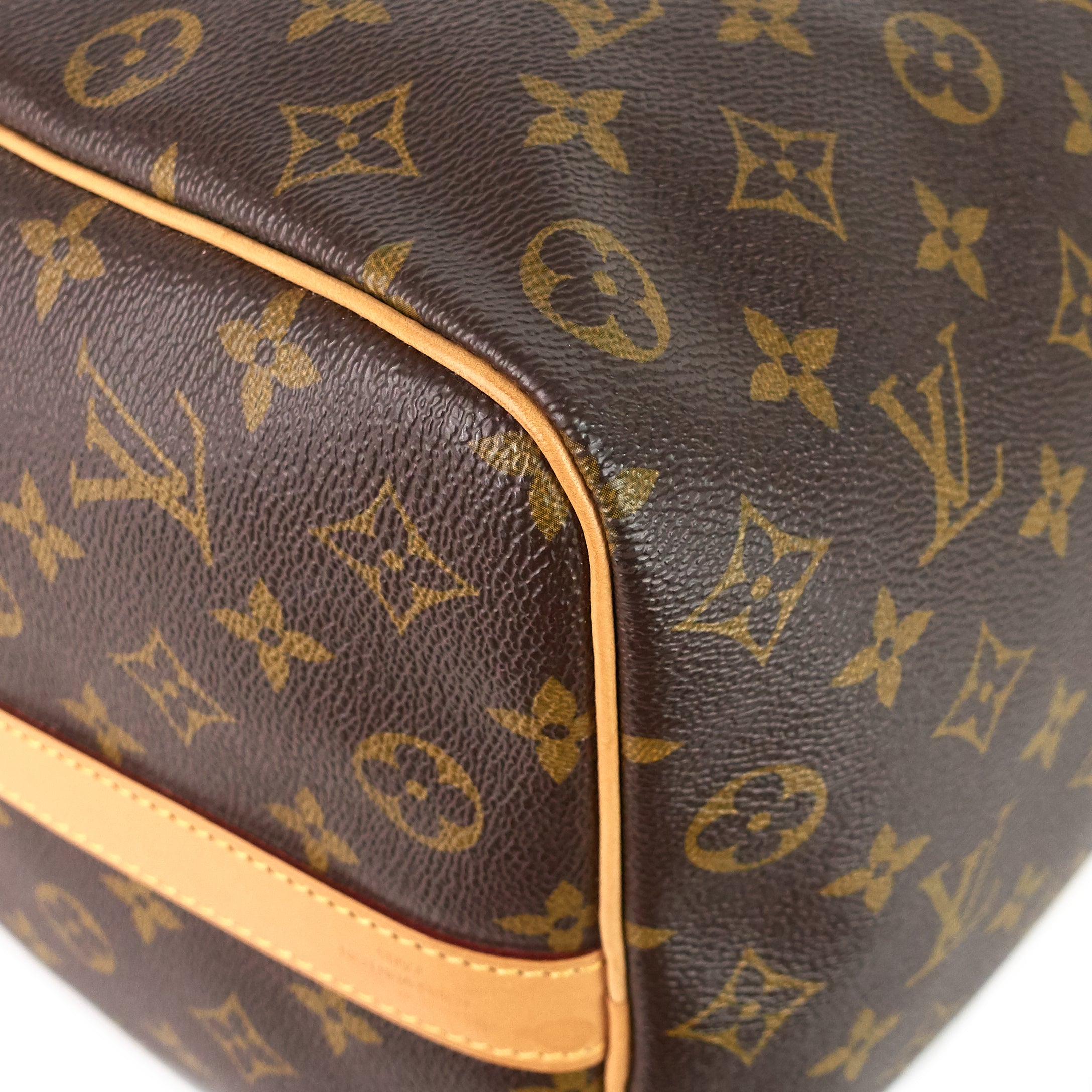 Louis Vuitto Keepall 50 BandouliÃ¨re Monogram Canvas Bag