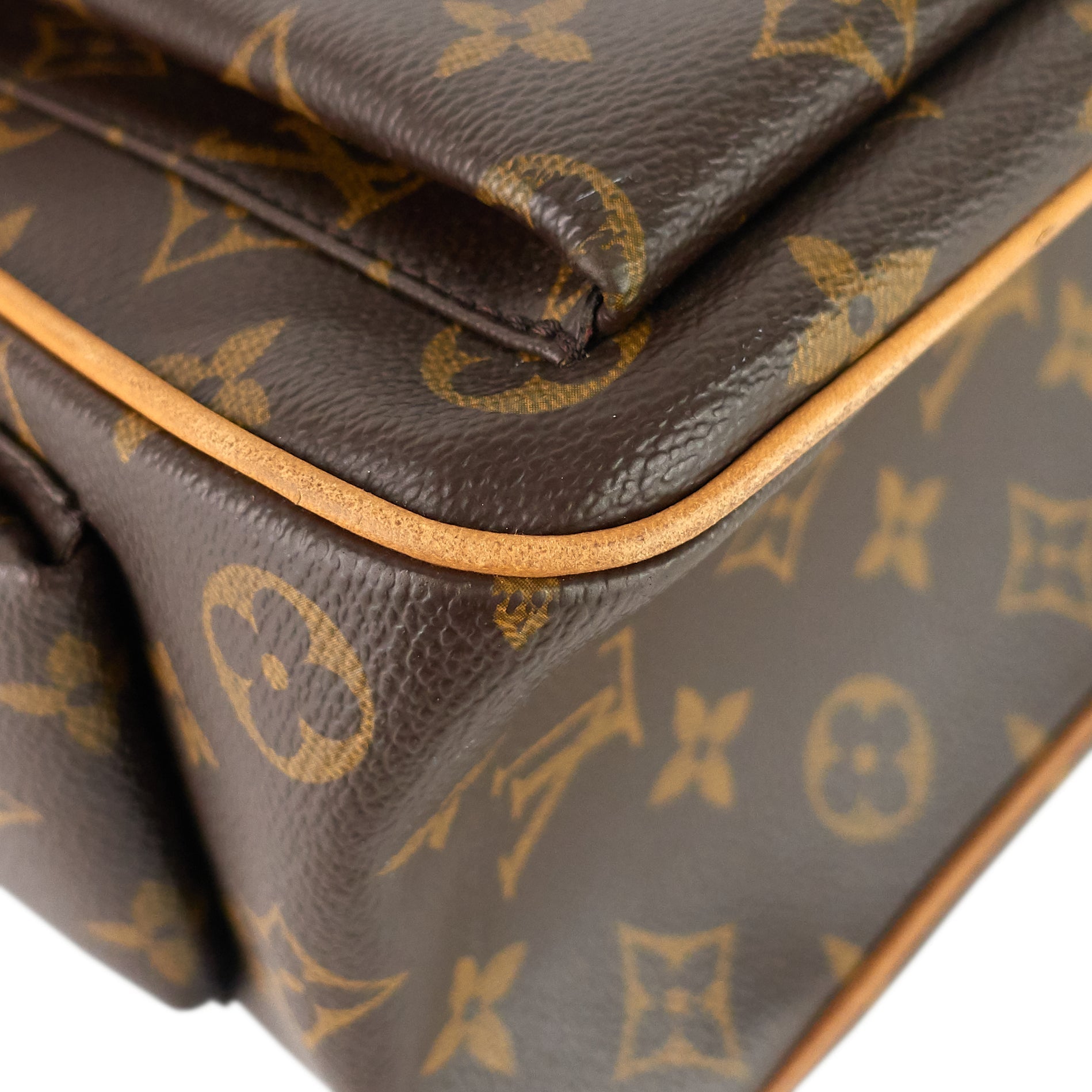 Louis Vuitto Multipli Cite GM Monogram Canvas Bag