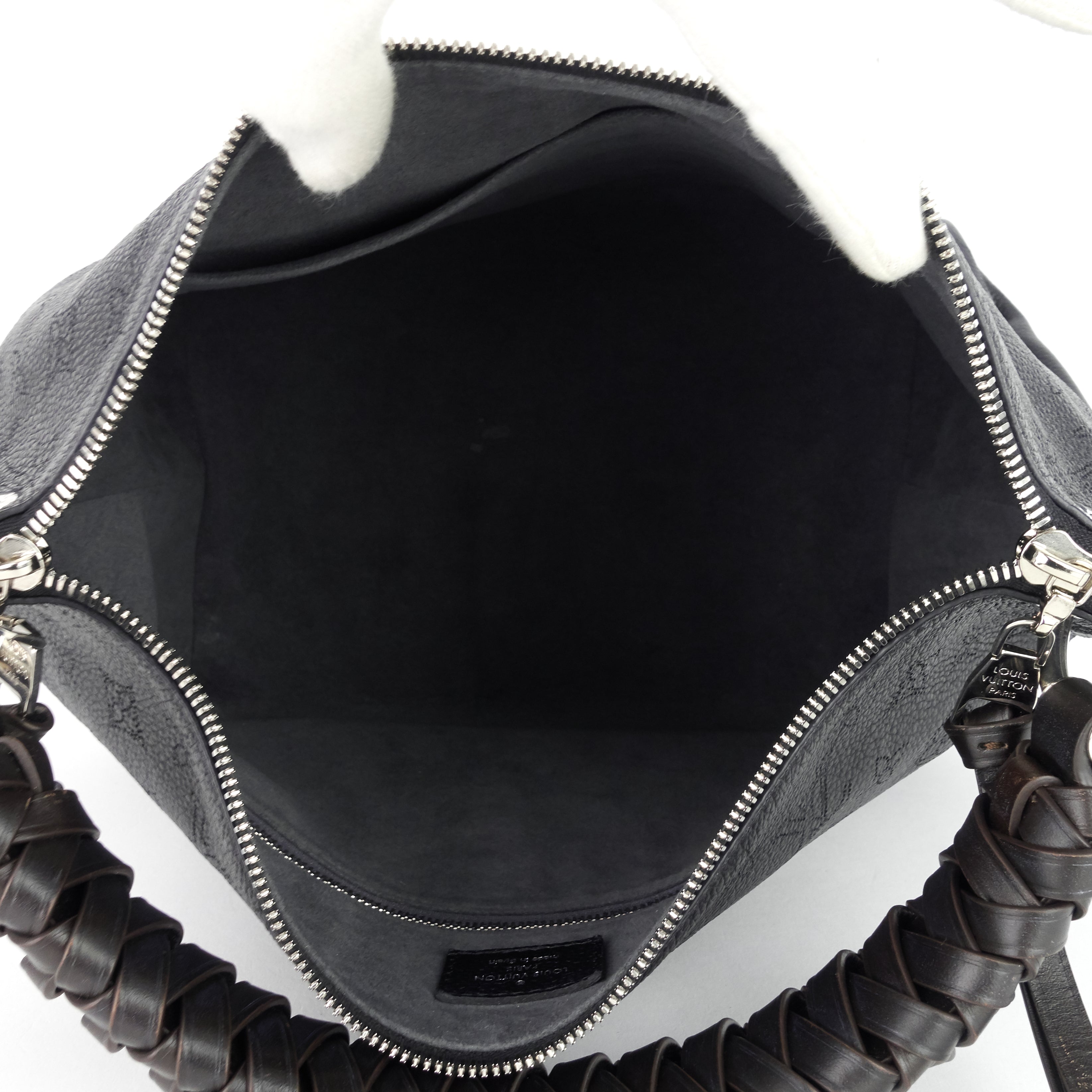 Louis Vuitto Beaubourg MM Mahina Leather Hobo Bag