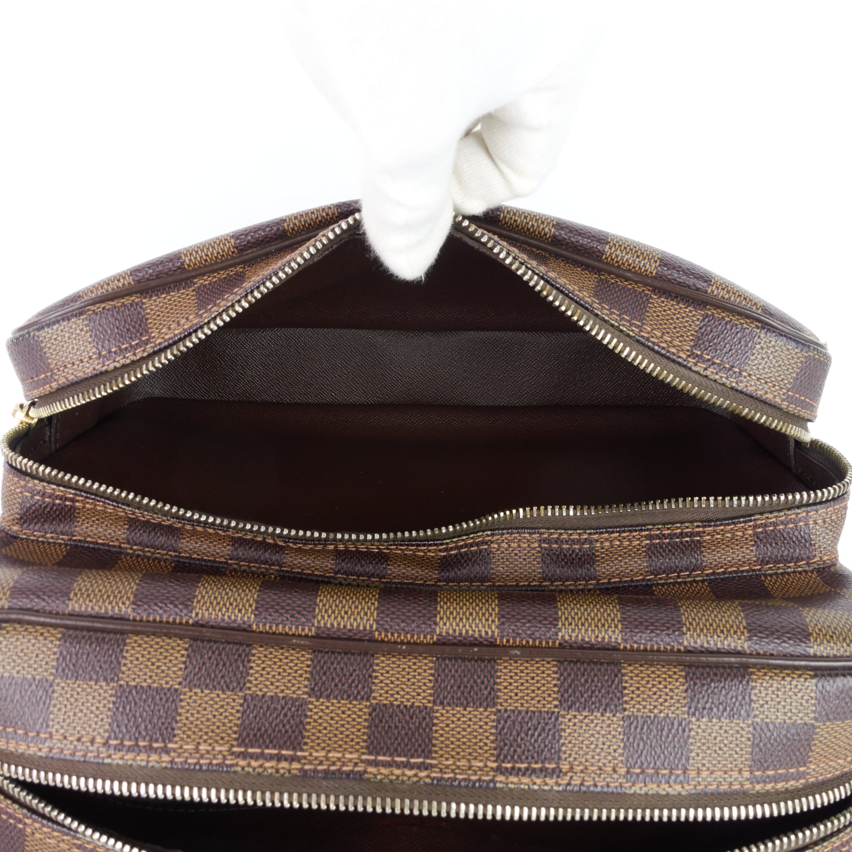 Louis Vuitto Nil 28 Damier Ebene Canvas Messenger Bag