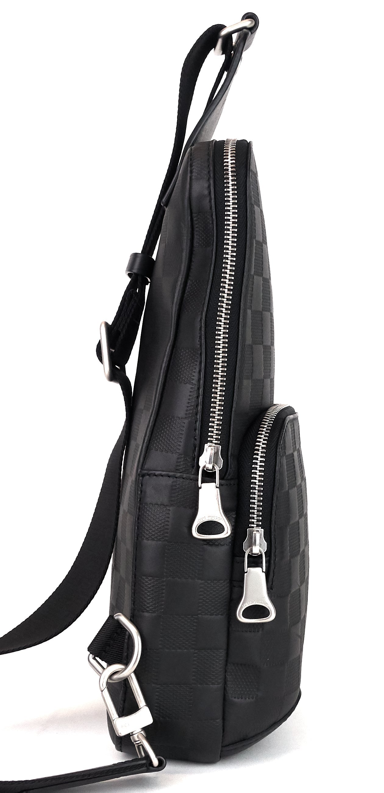 Louis Vuitto Avenue Sling Damier Infini Leather Bag