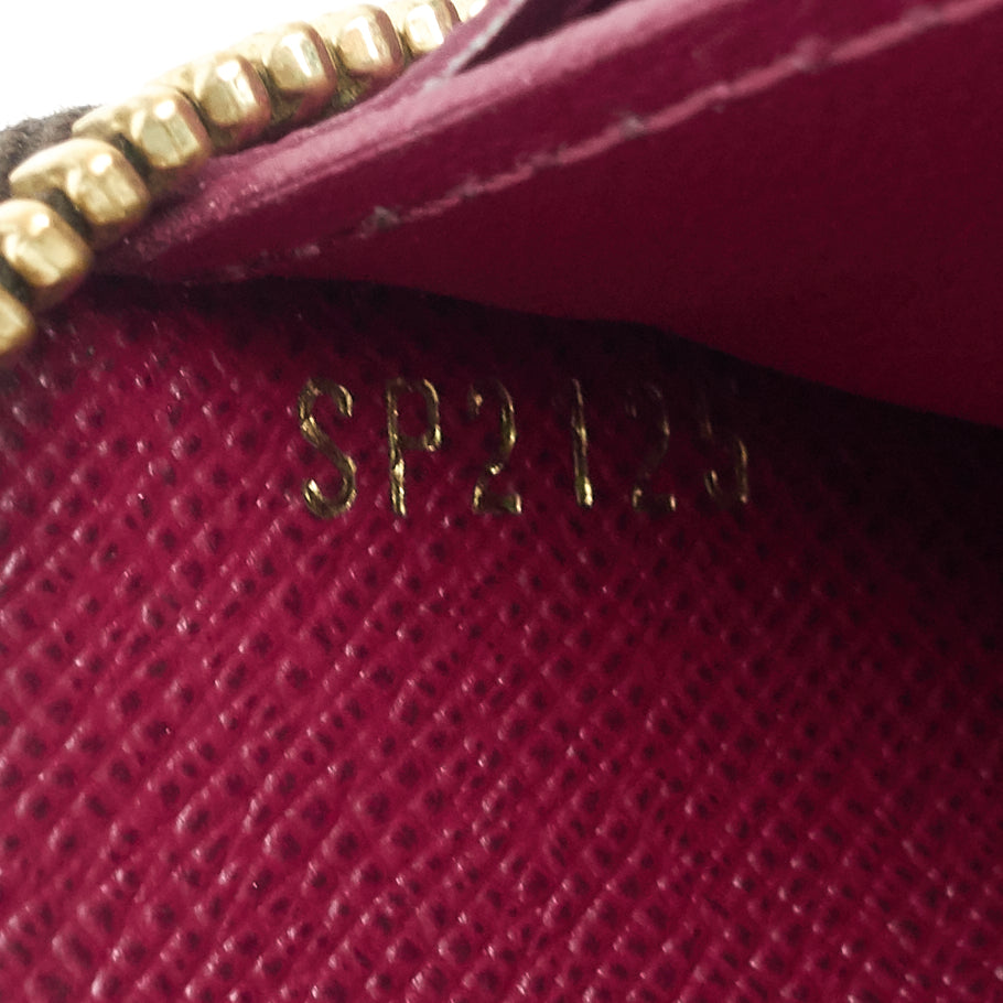 Louis Vuitto Zippy Monogram Canvas Wallet