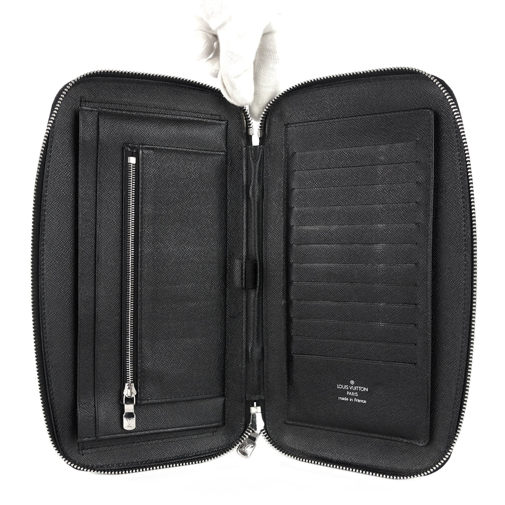 Louis Vuitto Travel Black Epi Leather Organizer