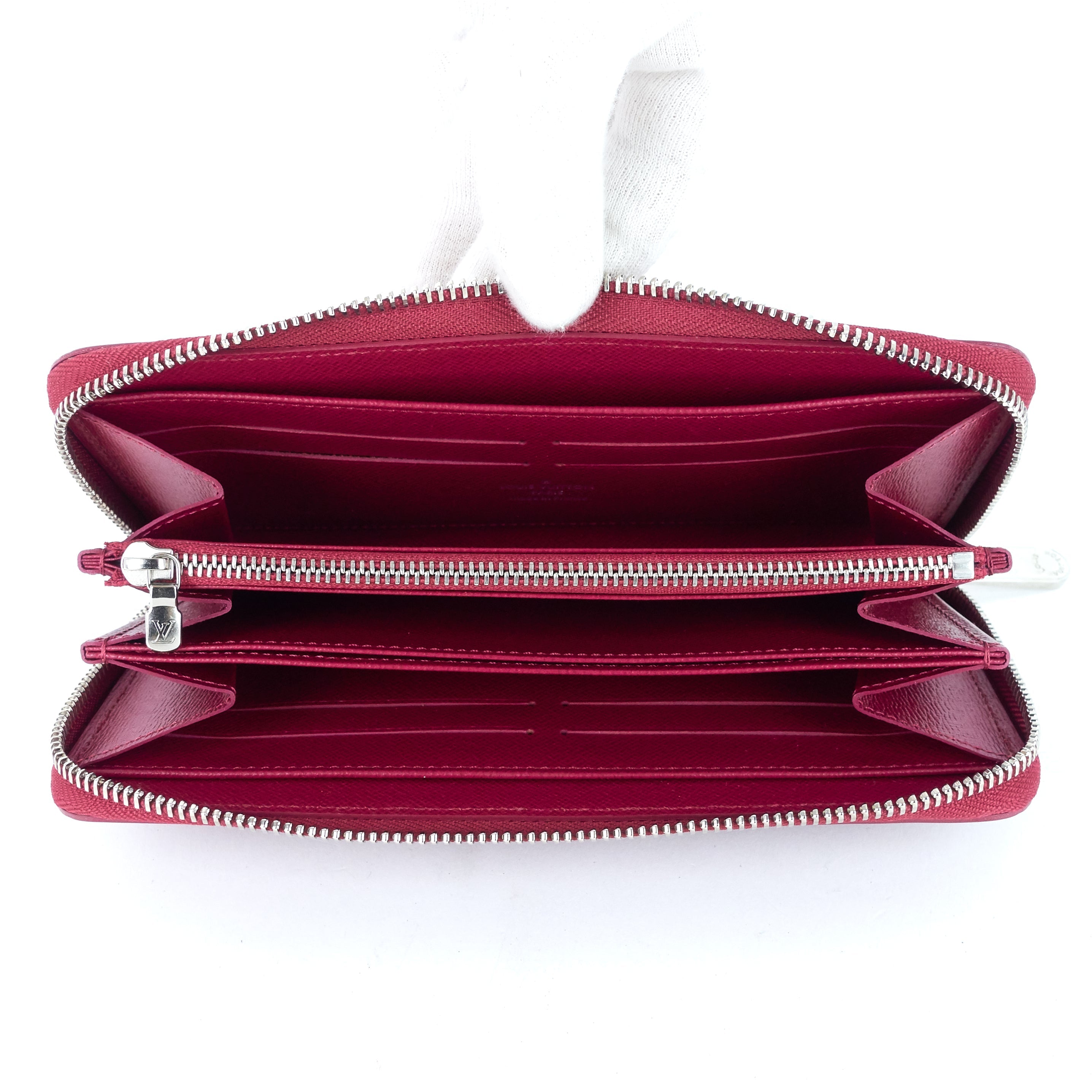 Louis Vuitto Zippy Wallet Fuchsia Epi Leather Wallet