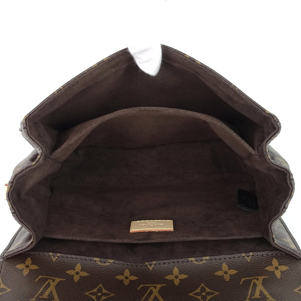 Louis Vuitto Pochette Metis Monogram Canvas Bag