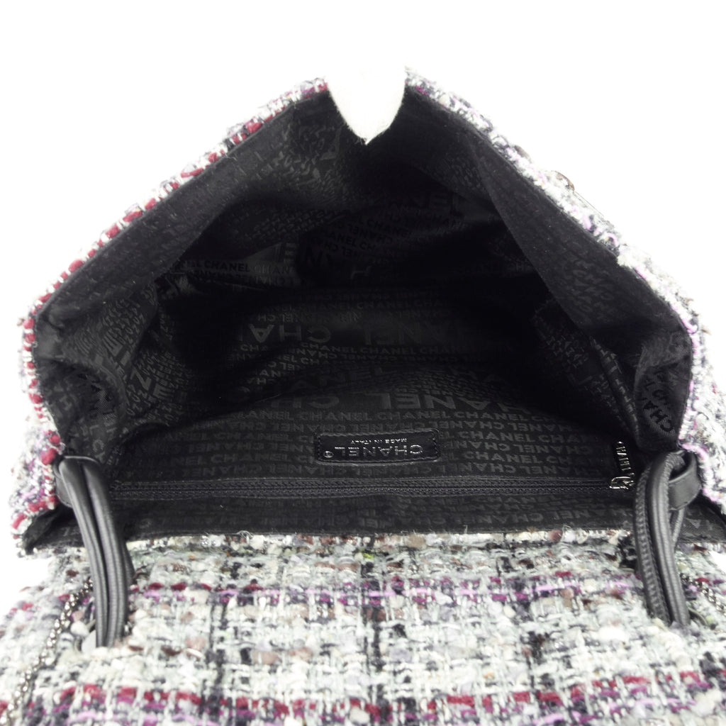 Chanel Floral AppliquÃ© Tweed Messenger Bag
