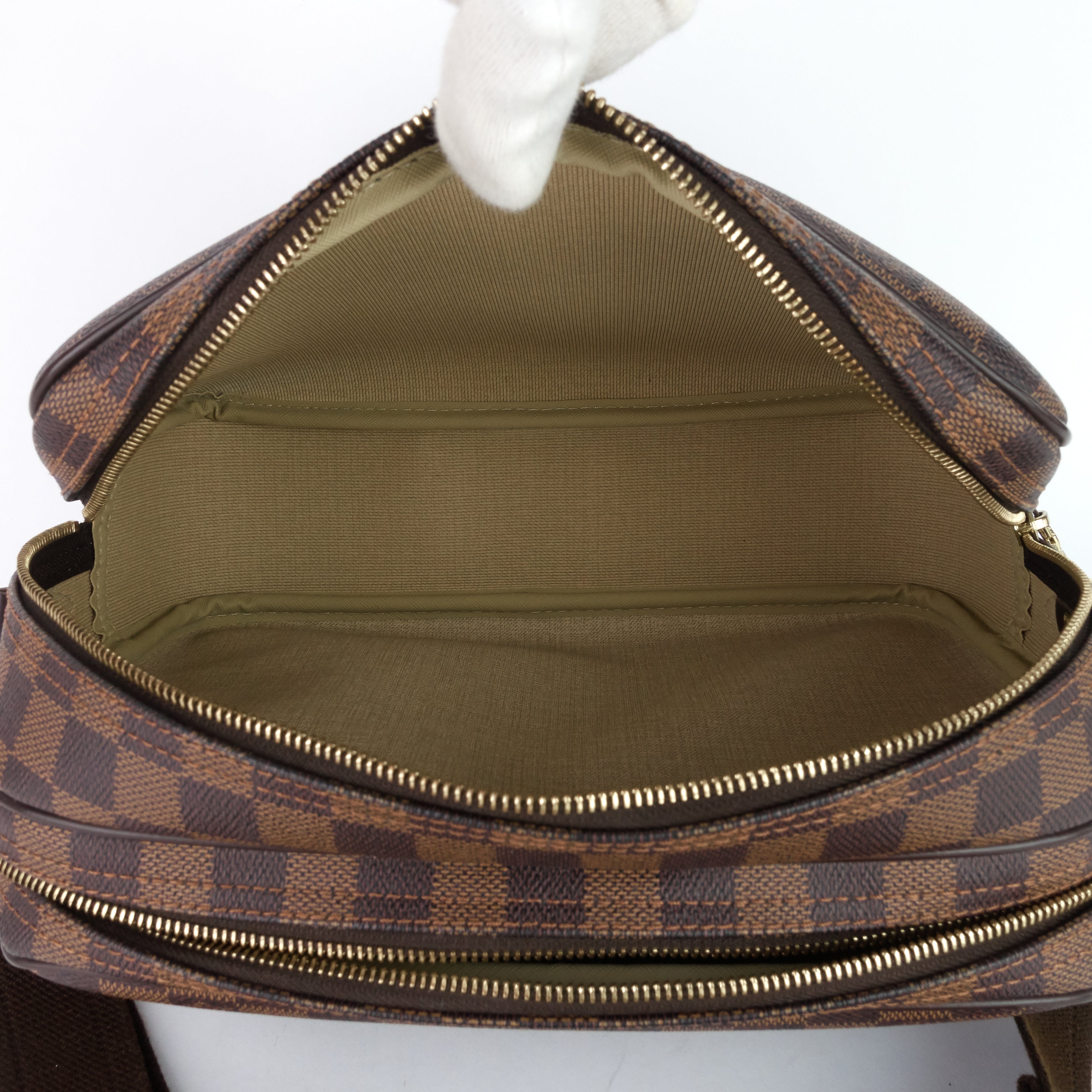 Louis Vuitto Reporter PM Damier Ebene Canvas Messenger Bag