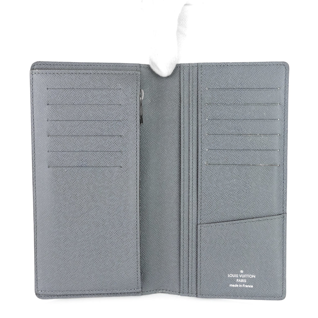 Louis Vuitto Brazza Taiga Leather Wallet