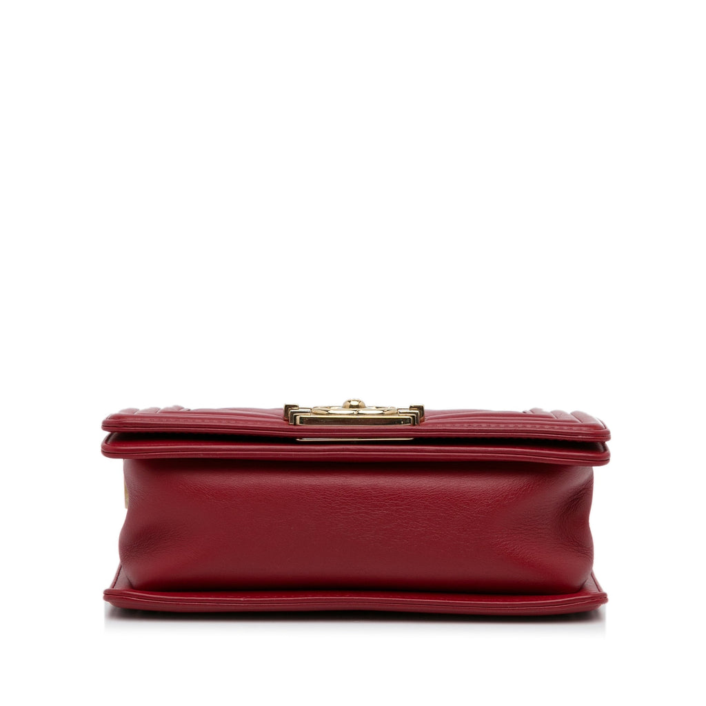 Chanel Boy Flap Medium Red Chevron Lambskin Gold
