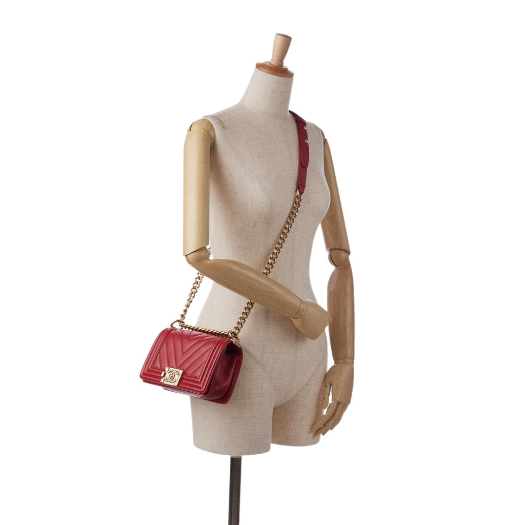 Chanel Boy Flap Medium Red Chevron Lambskin Gold