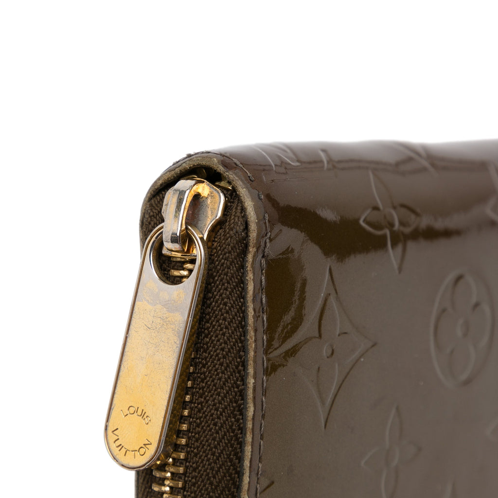 Brown Louis Vuitton Monogram Vernis Zippy Wallet