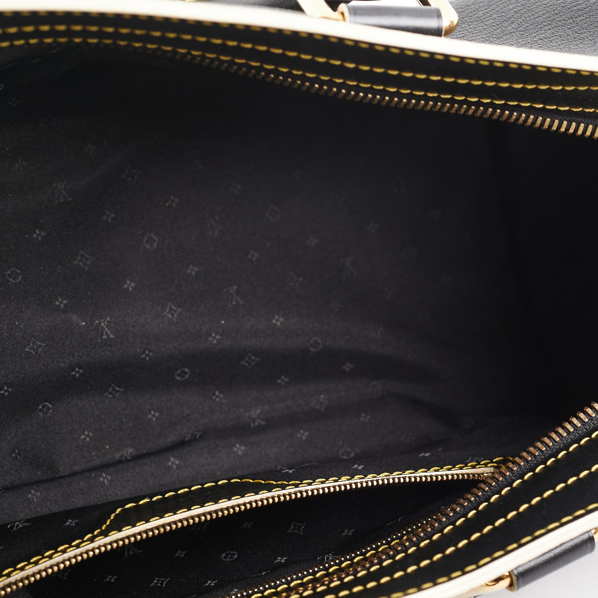 Louis Vuitton Suhali L'epanoui PM Black