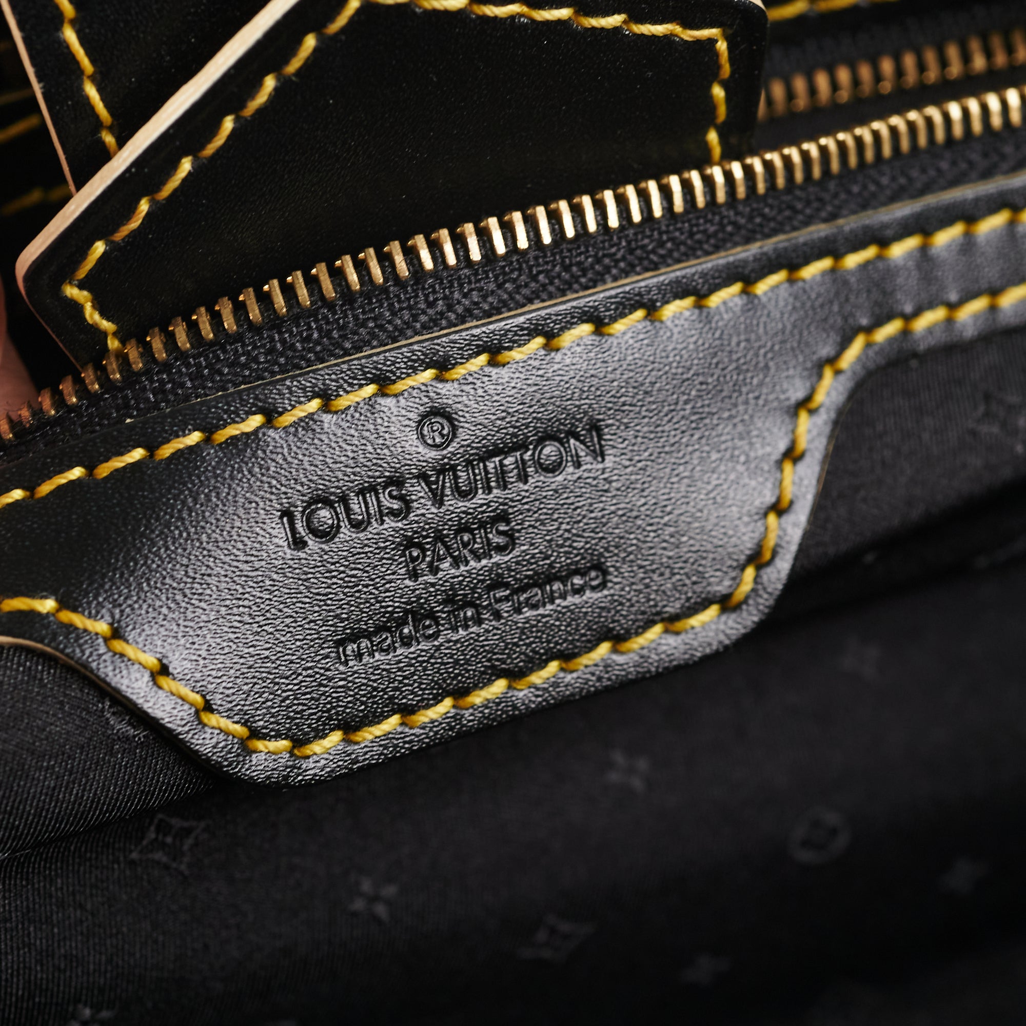 Louis Vuitton Suhali L'epanoui PM Black