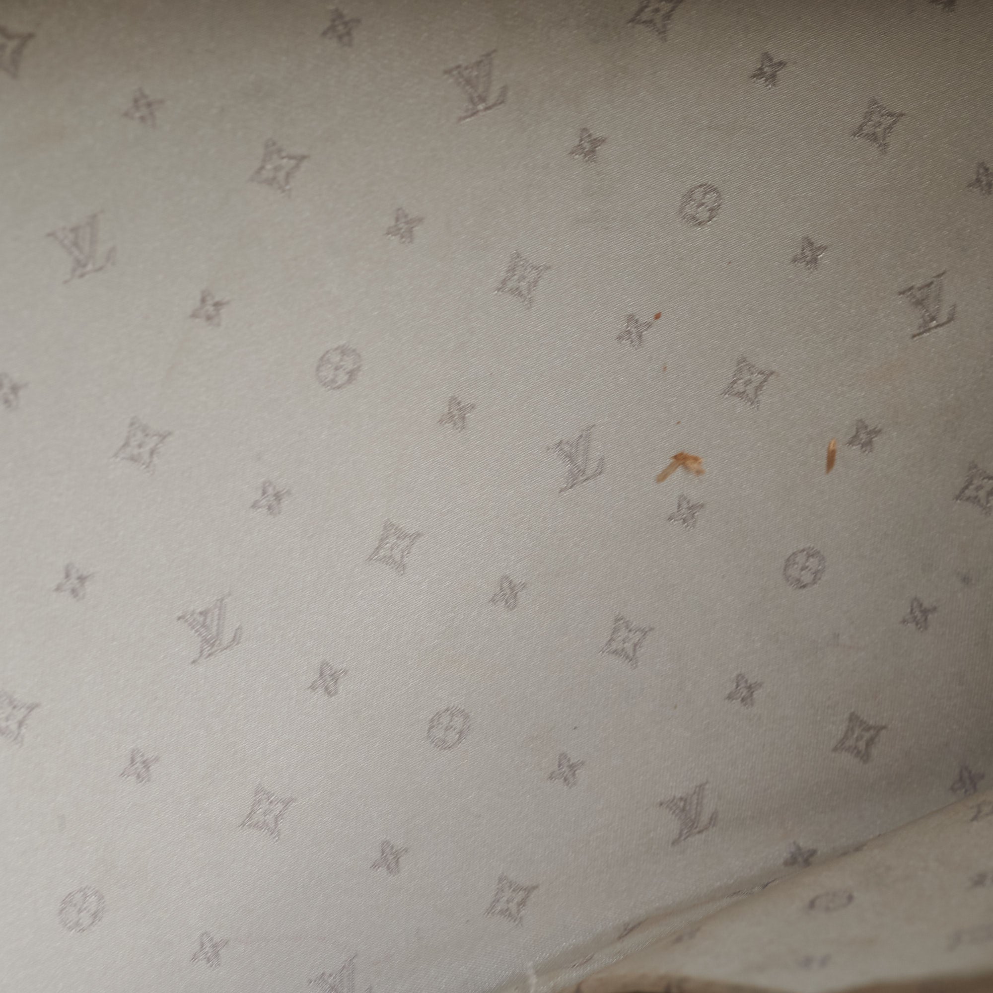 Louis Vuitton Suhali Le Radieux Cream