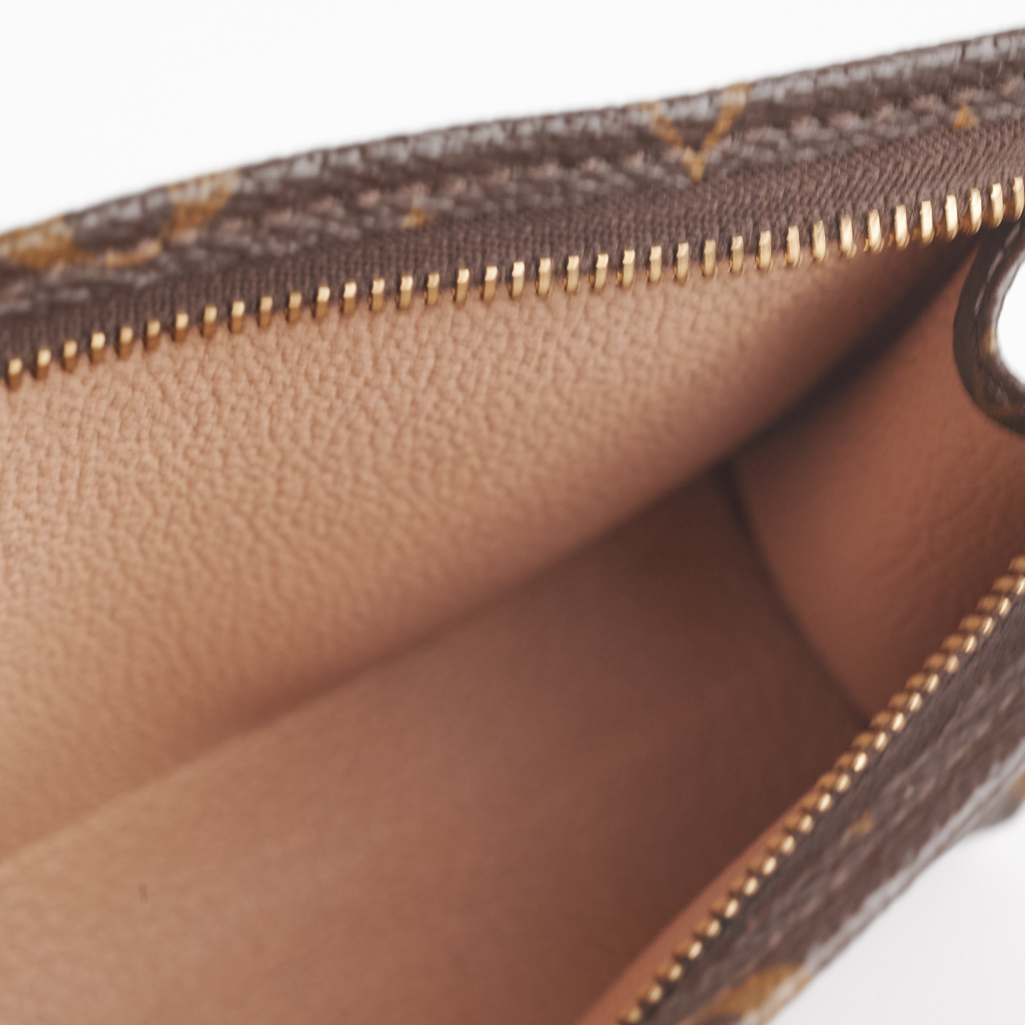 Louis Vuitton Toiletry Pouch 15 Monogram