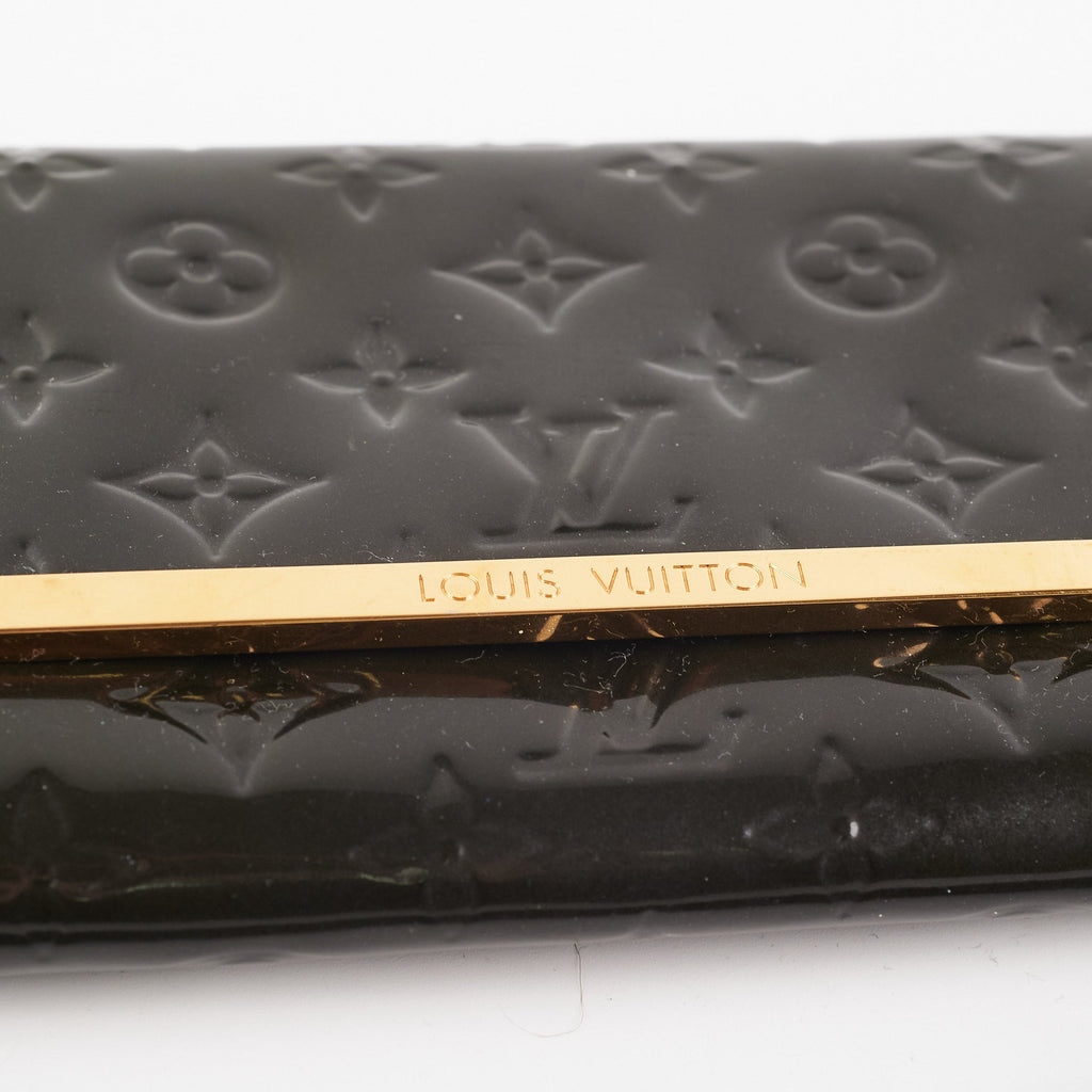 Louis Vuitton Vernis Cluch Bag Black