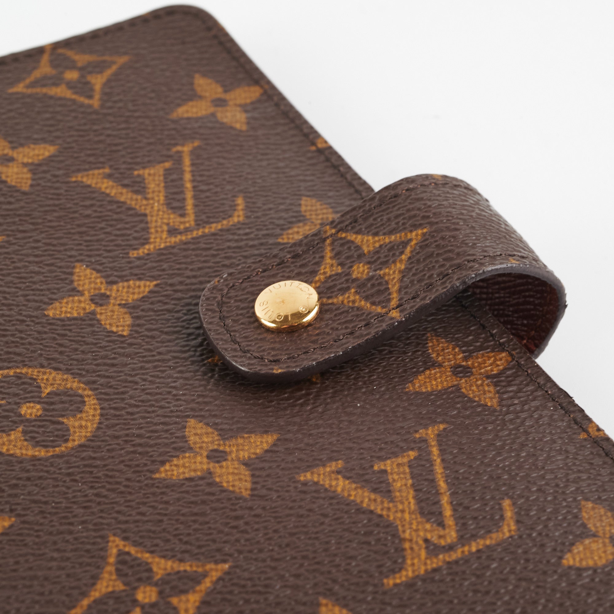 ITEM 13 - Louis Vuitton Agenda Cover MM Monogram