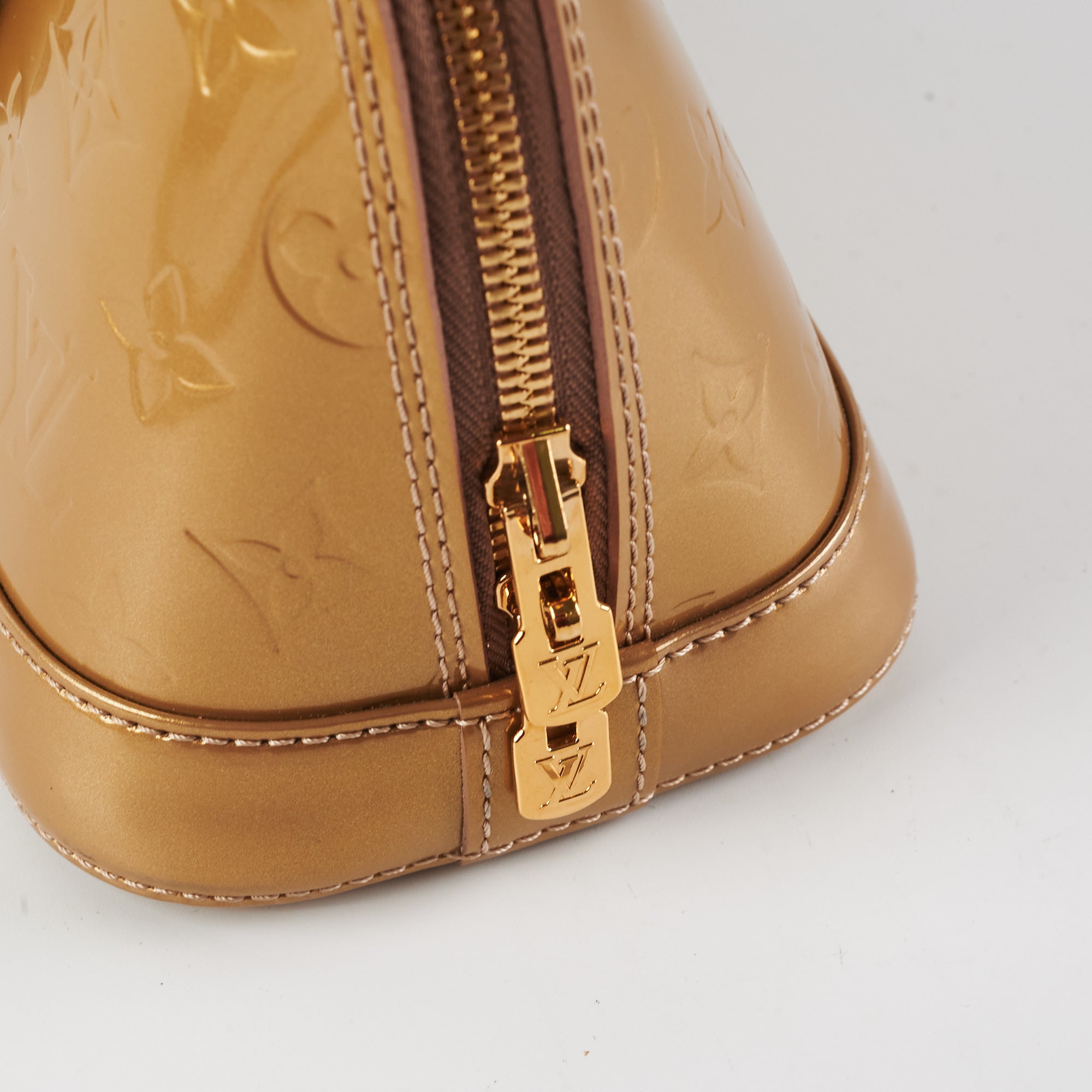 Louis Vuitton Vernis Alma BB Gold