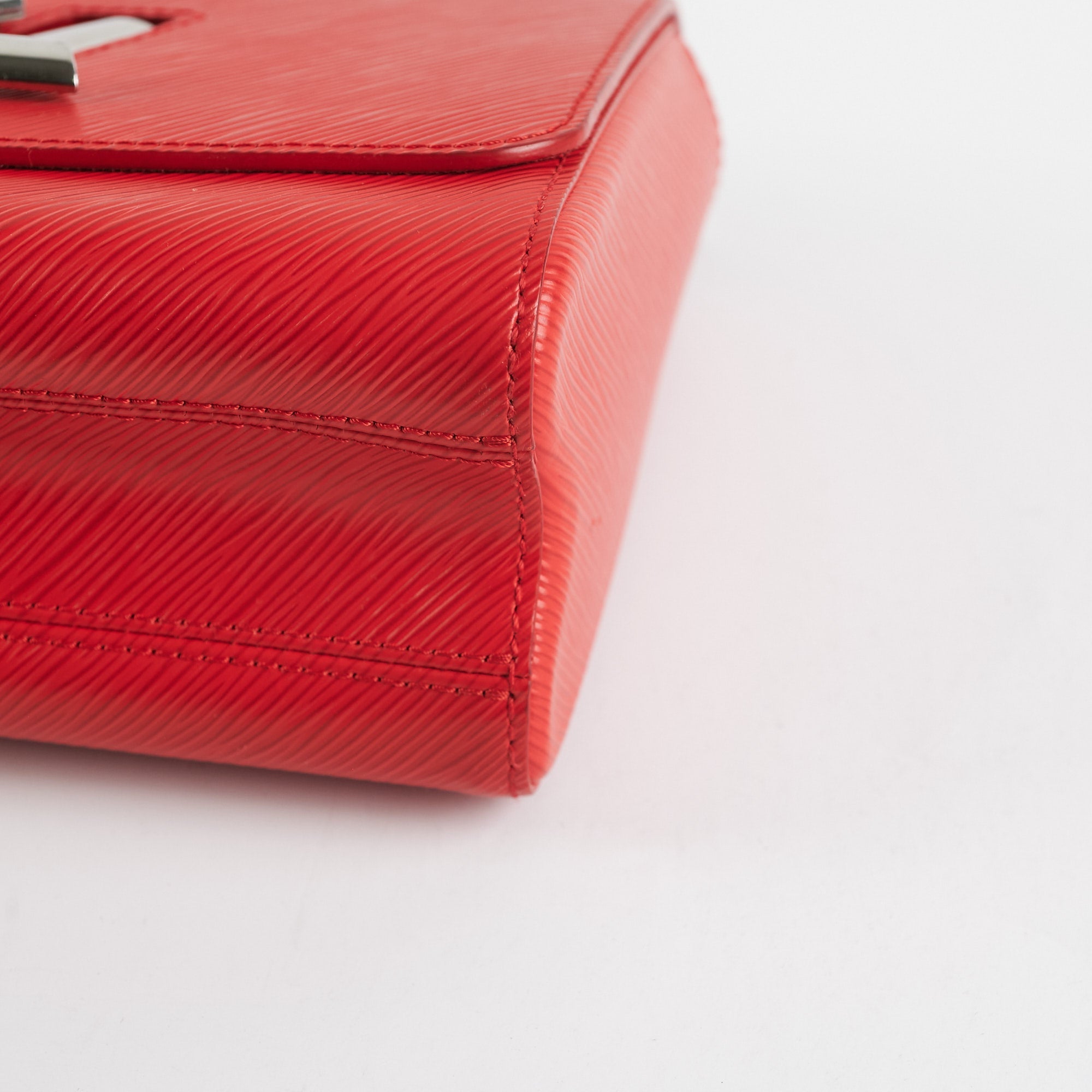Louis Vuitton Twist MM Red Epi