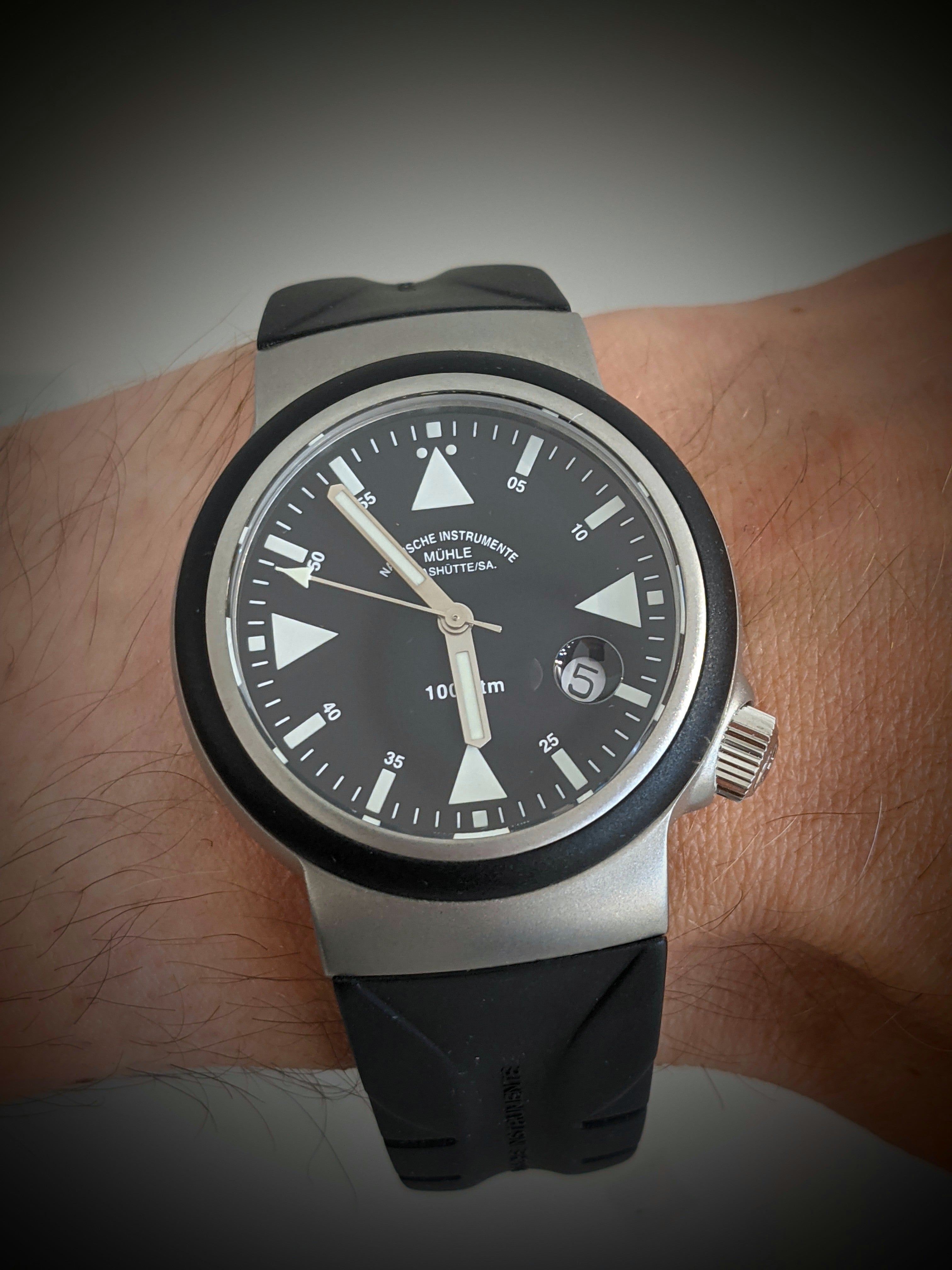 MÃƒÆ’Ã…â€œHLE-GLASHÃƒÆ’Ã…â€œTTE ÃƒÂ¢Ã¢â€šÂ¬Ã¢â‚¬Å“ S.A.R. Rescue Timer Watch
