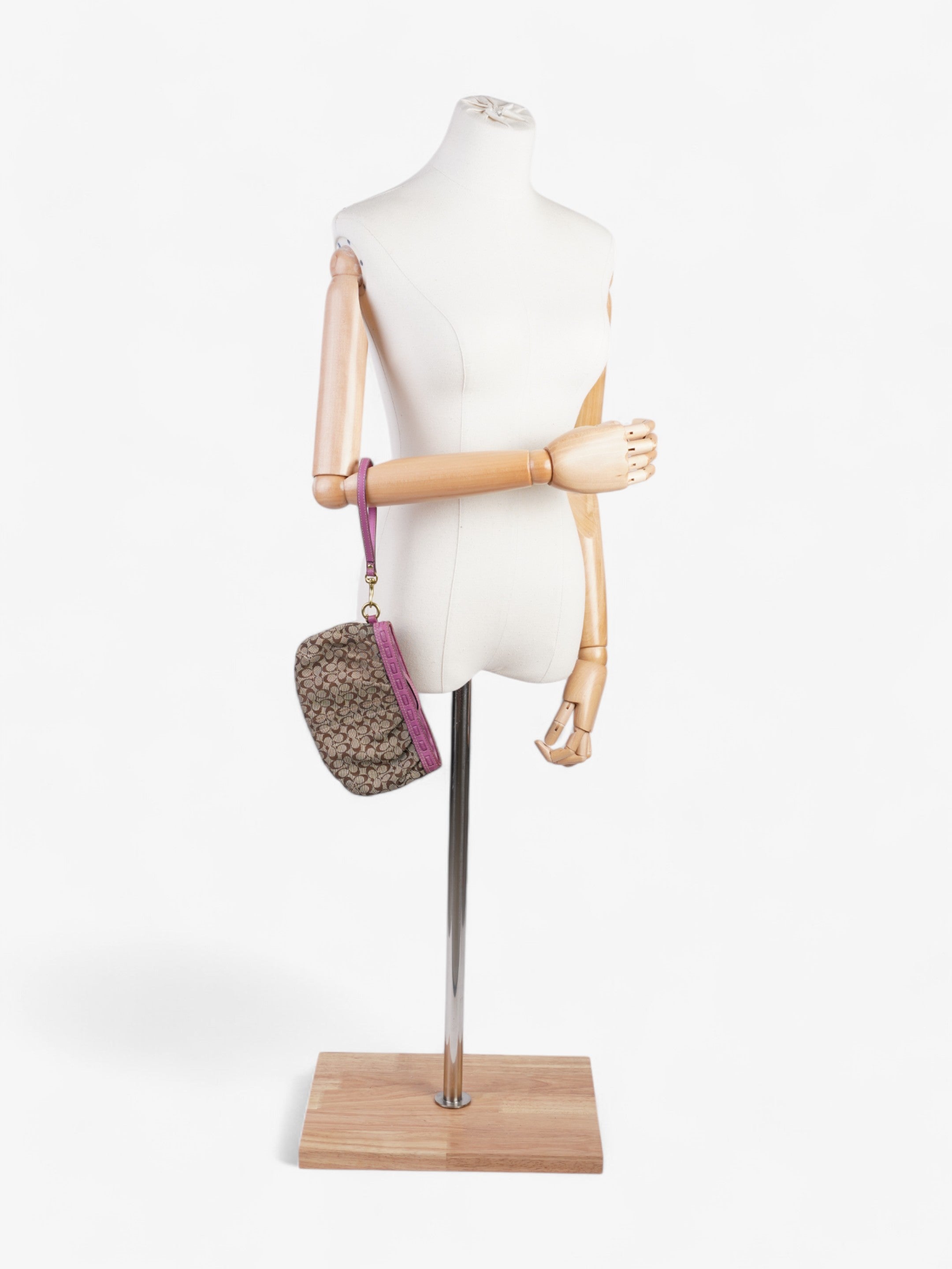 Coach Monogram Wristlet Brown / Orchid Canvas