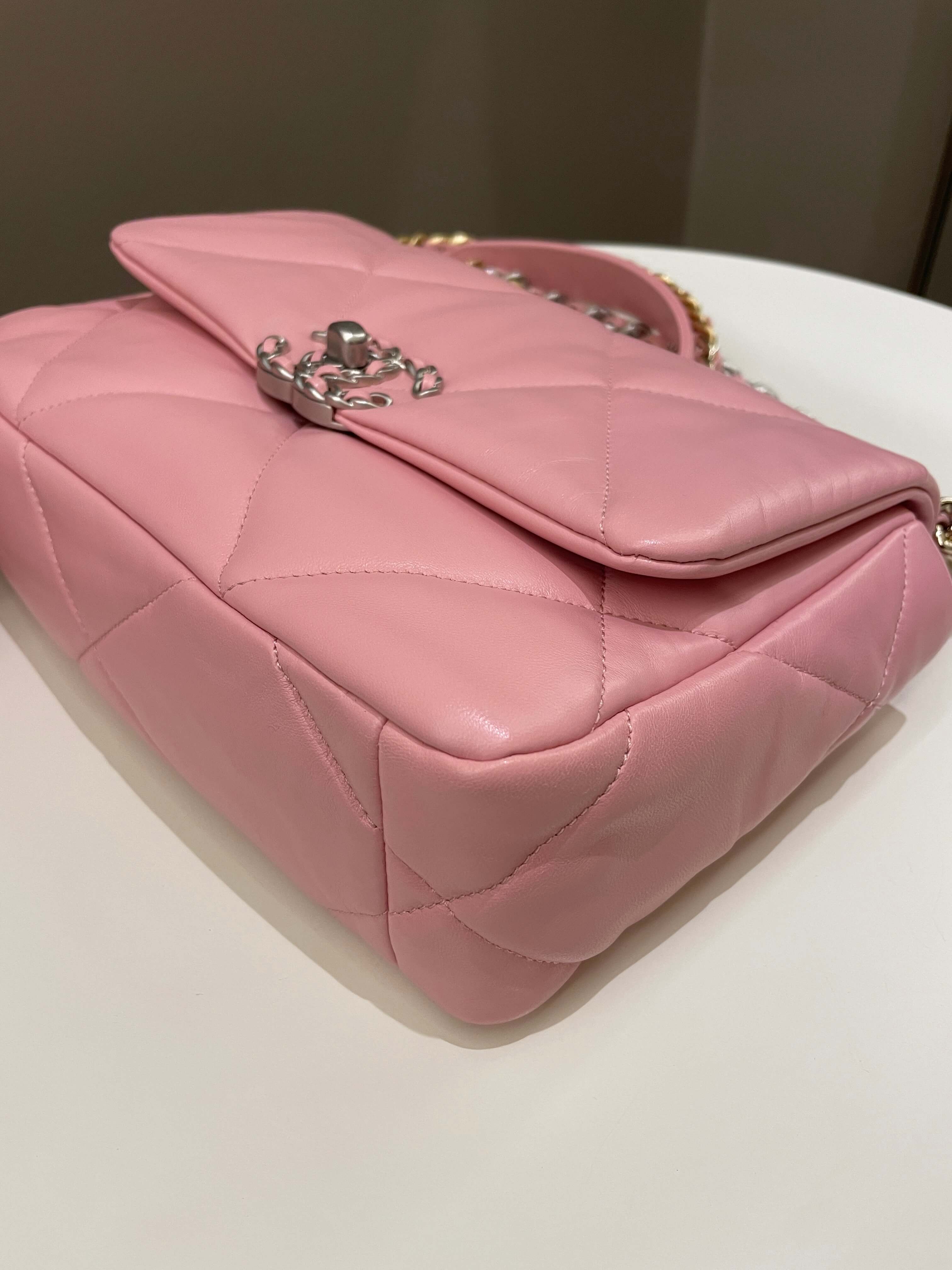 Chanel 19 Flap Bag Pink Lambskin