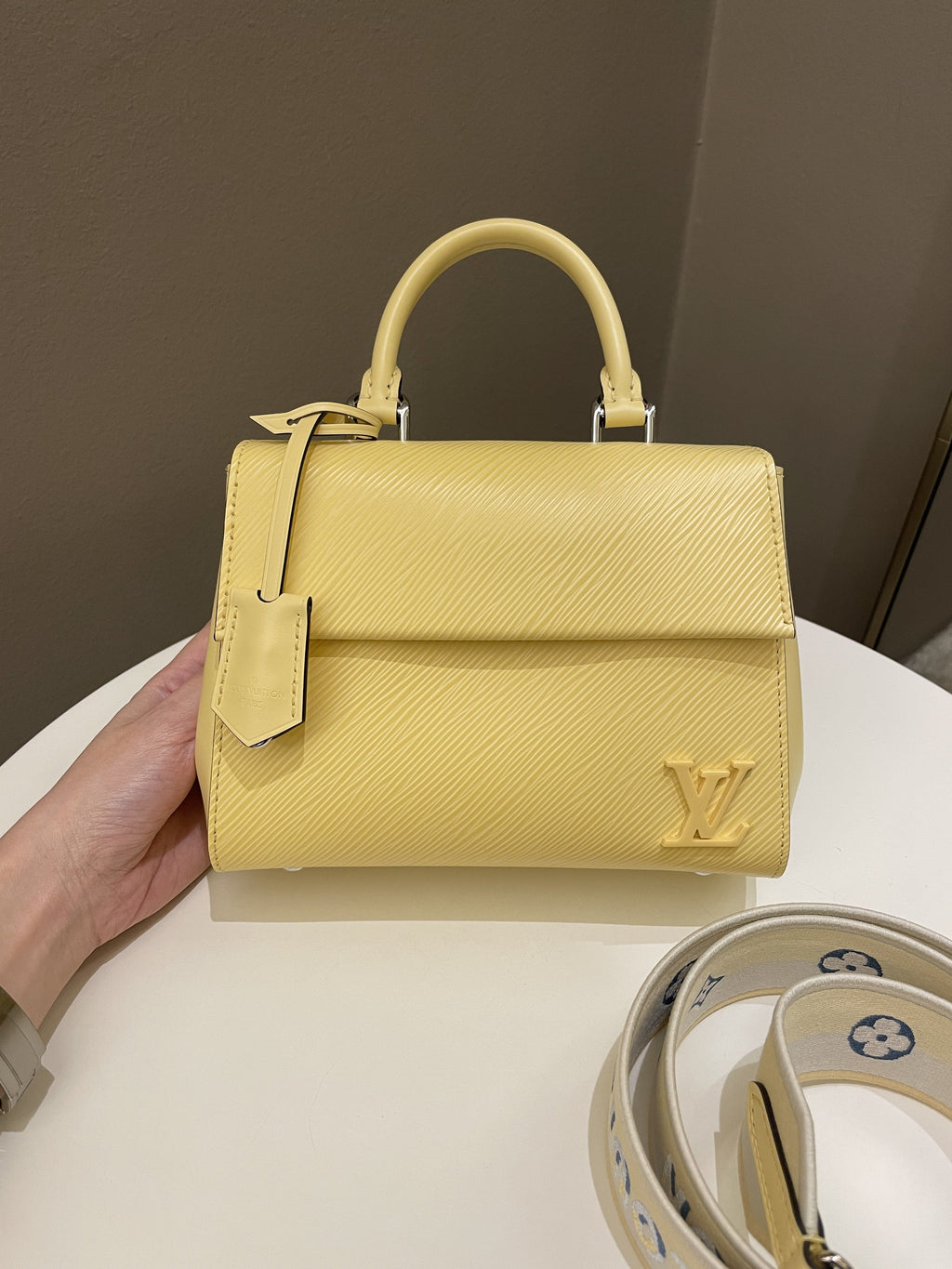 Louis Vuitton Mini Cluny Jaune Plume Epi