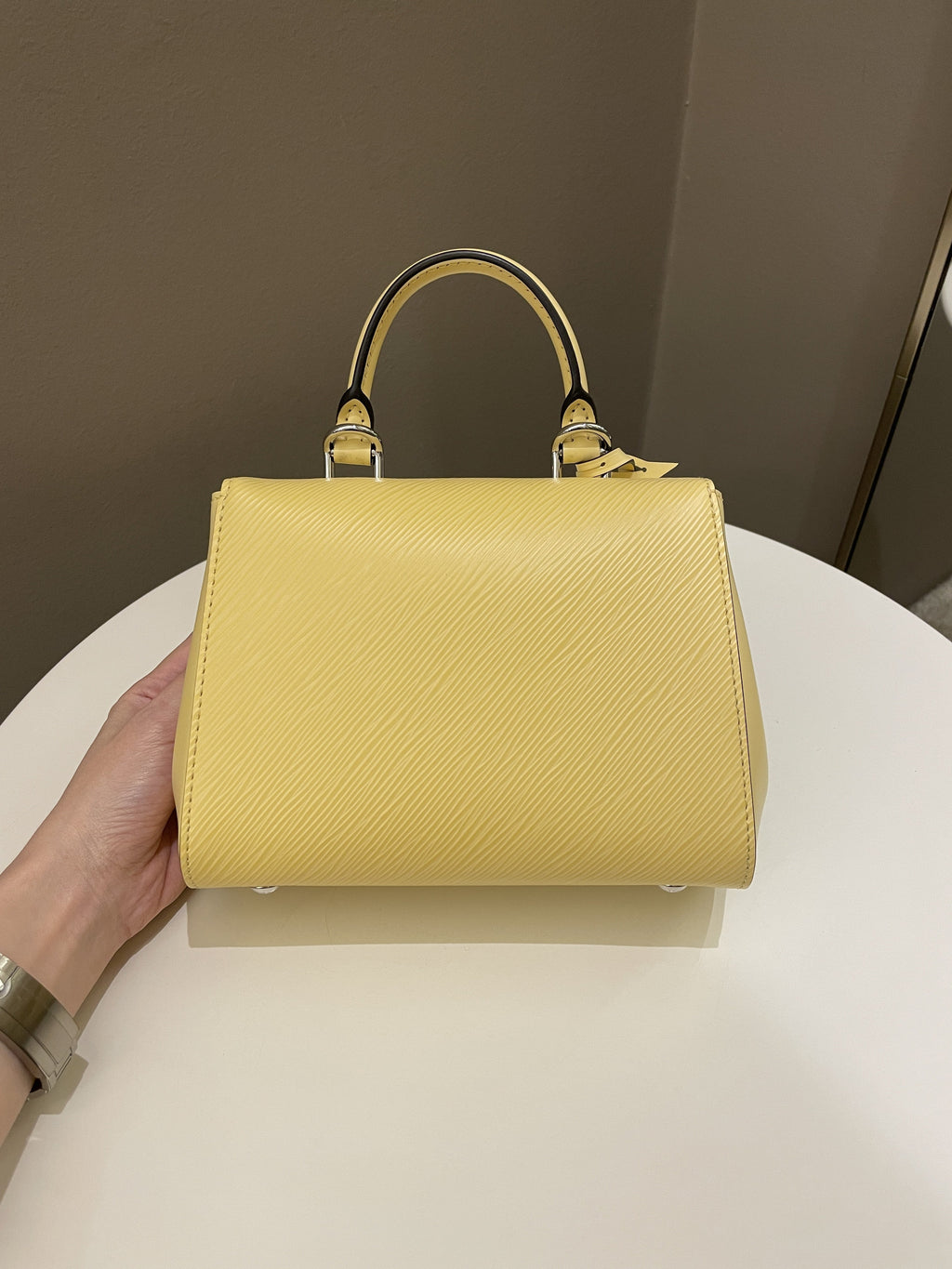 Louis Vuitton Mini Cluny Jaune Plume Epi