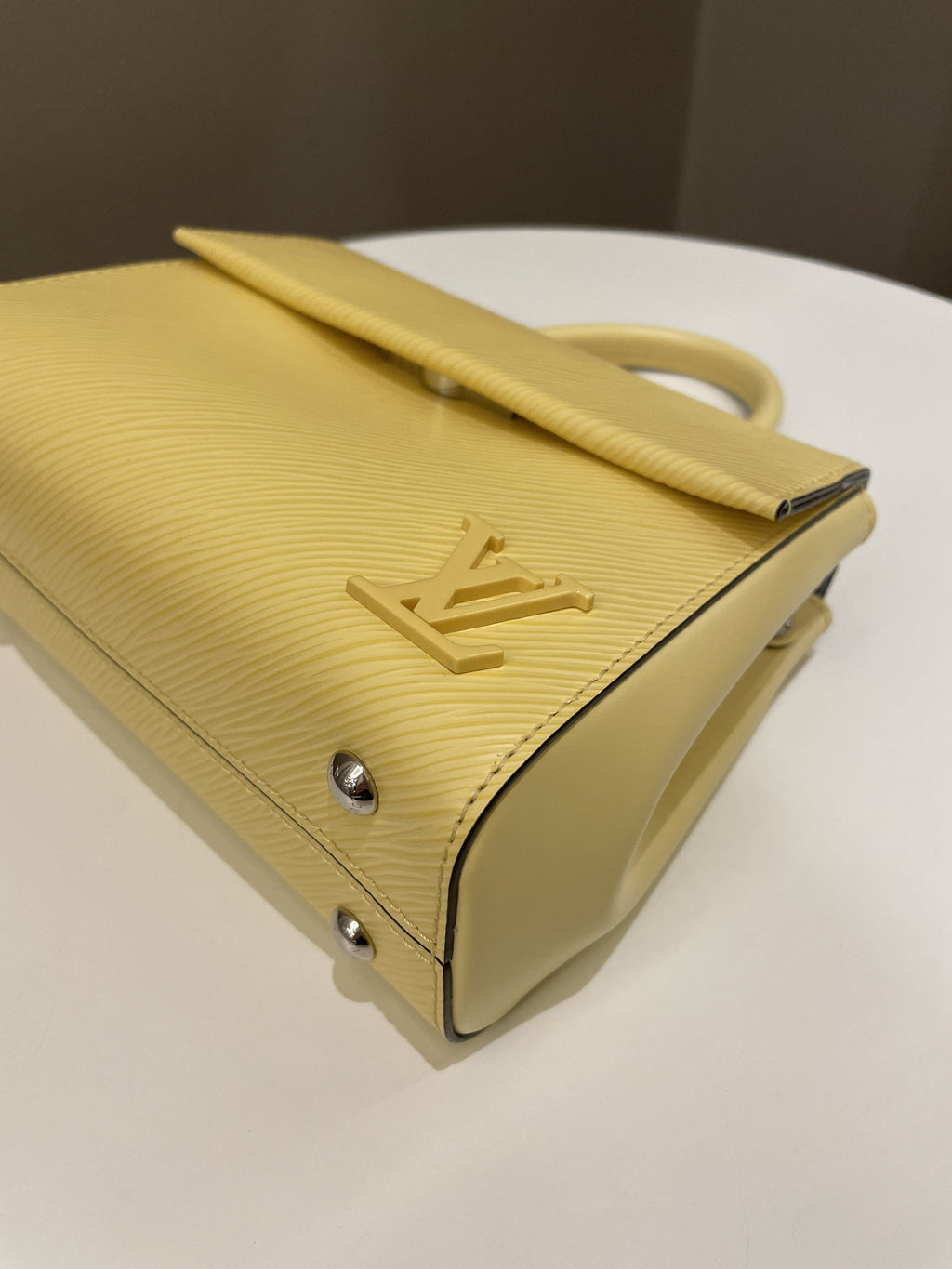 Louis Vuitton Mini Cluny Jaune Plume Epi