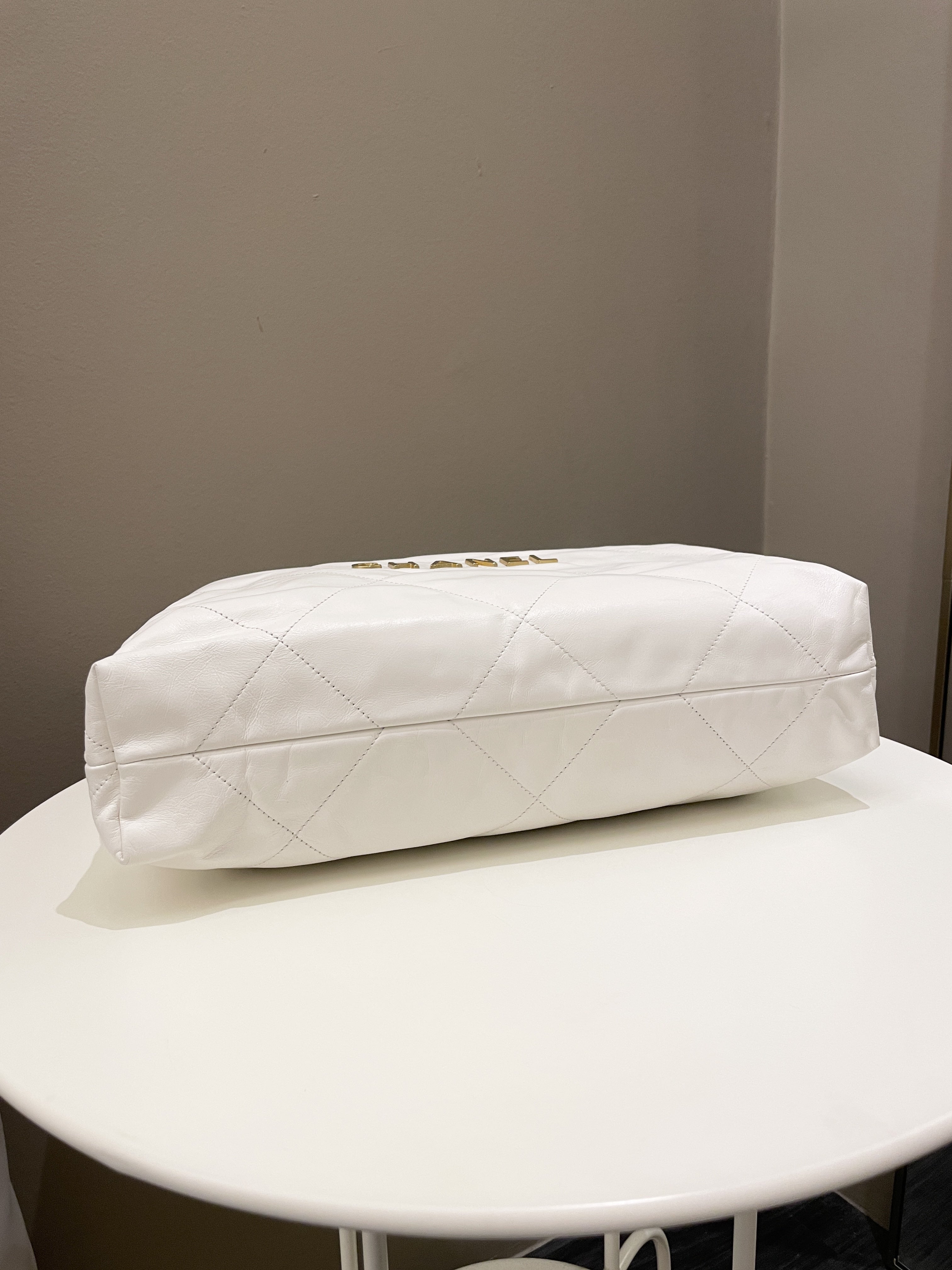 Chanel 22 White Calf