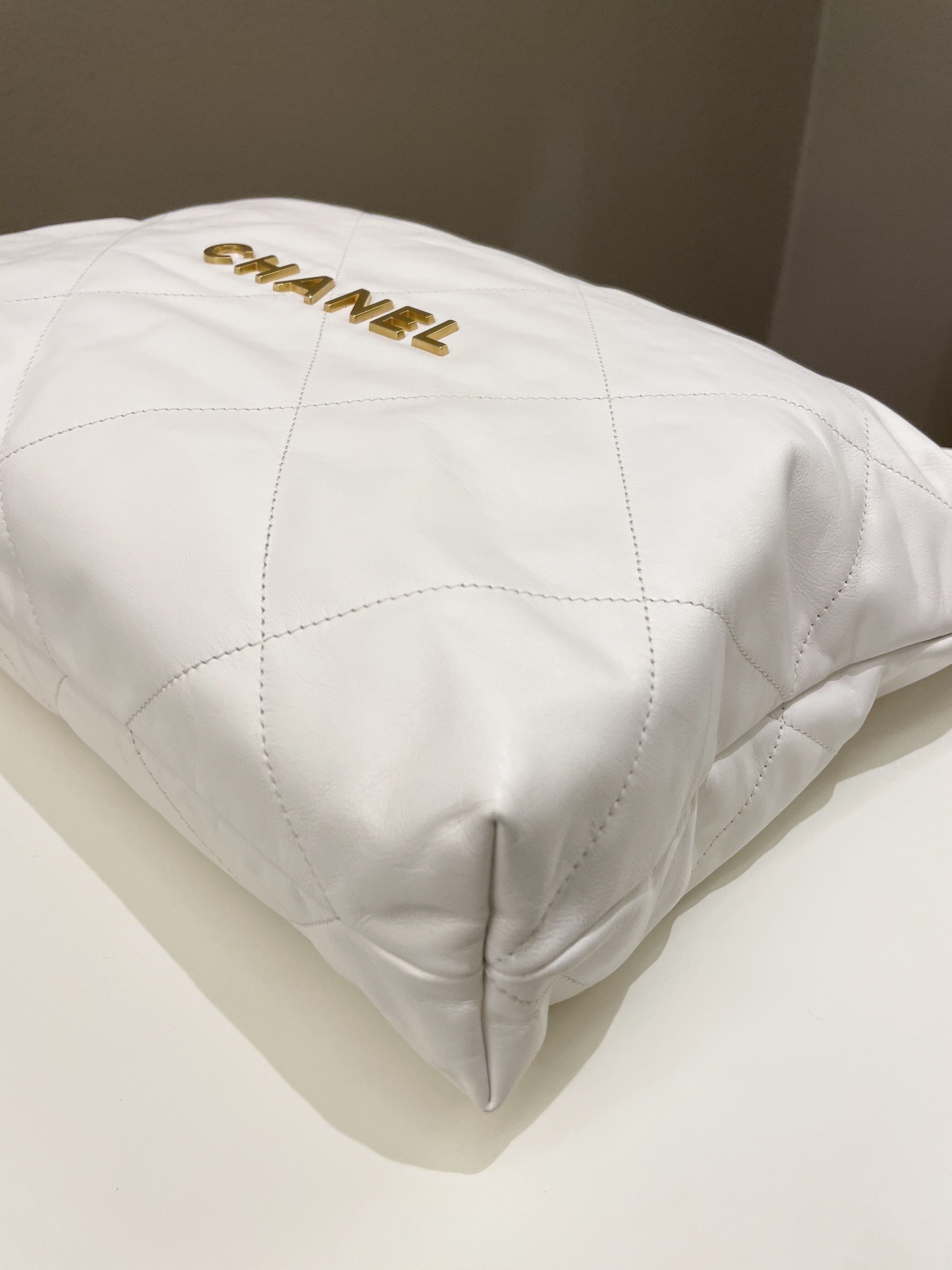 Chanel 22 White Calf