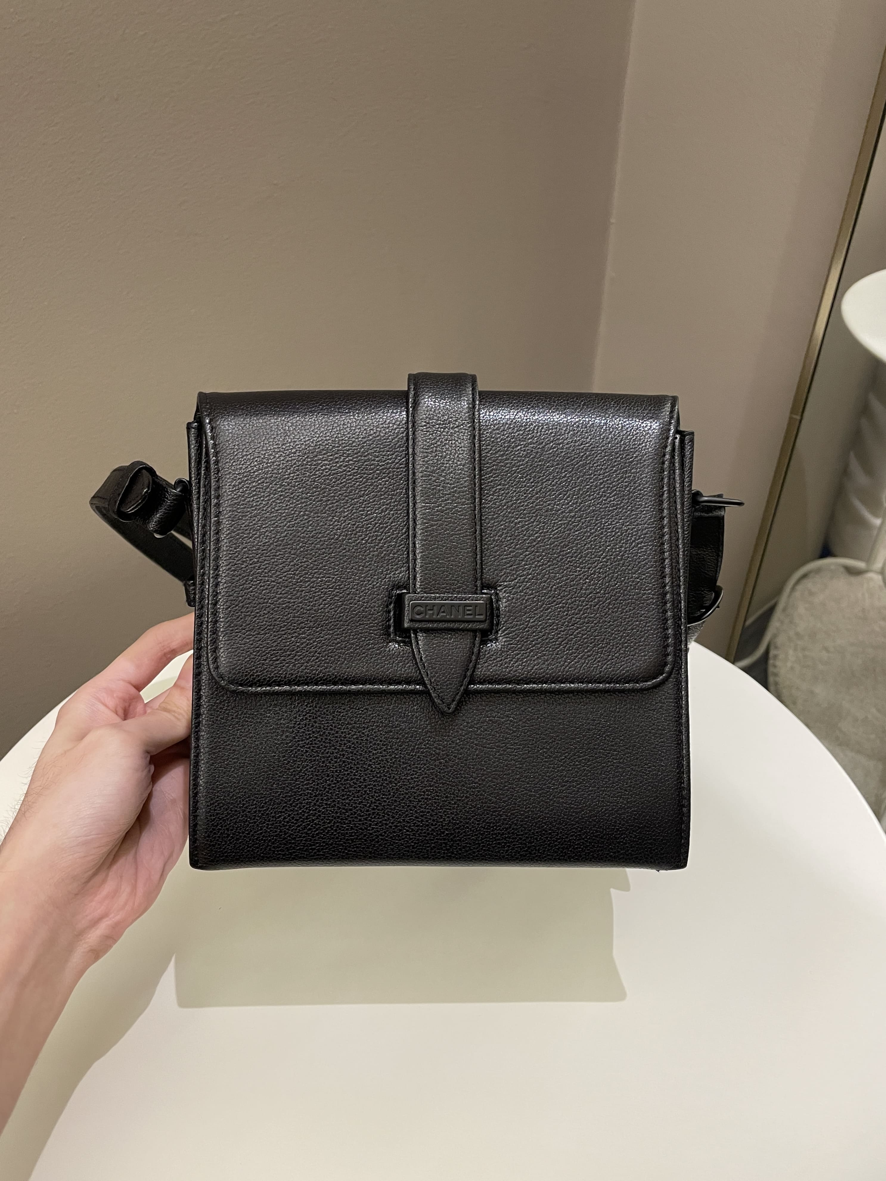Chanel Vintage Messenger Crossbody Black Grainy Leather