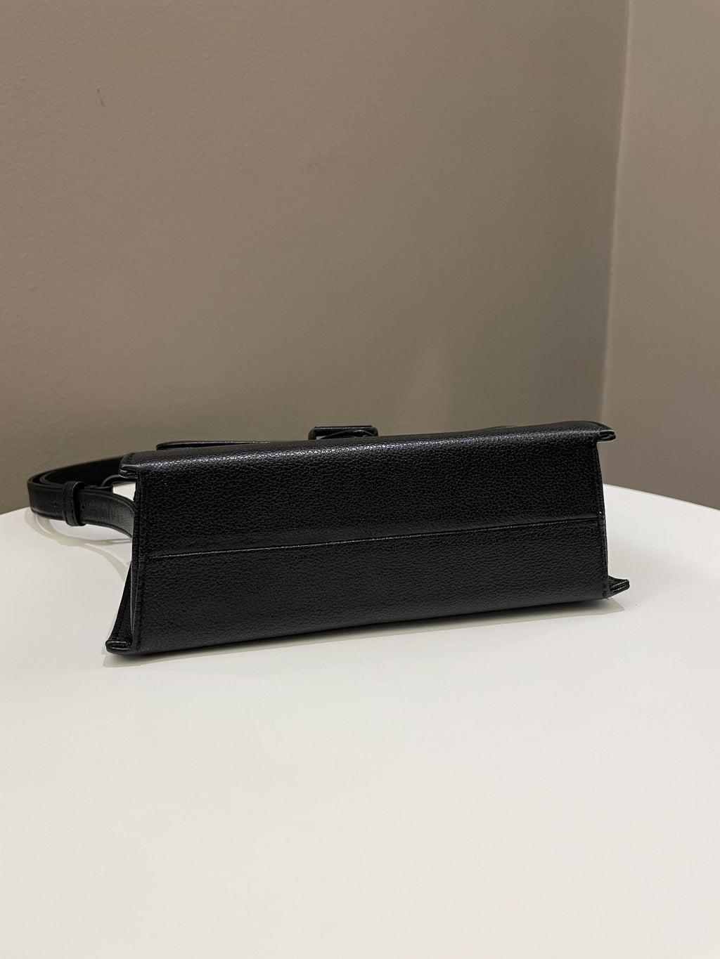 Chanel Vintage Messenger Crossbody Black Grainy Leather