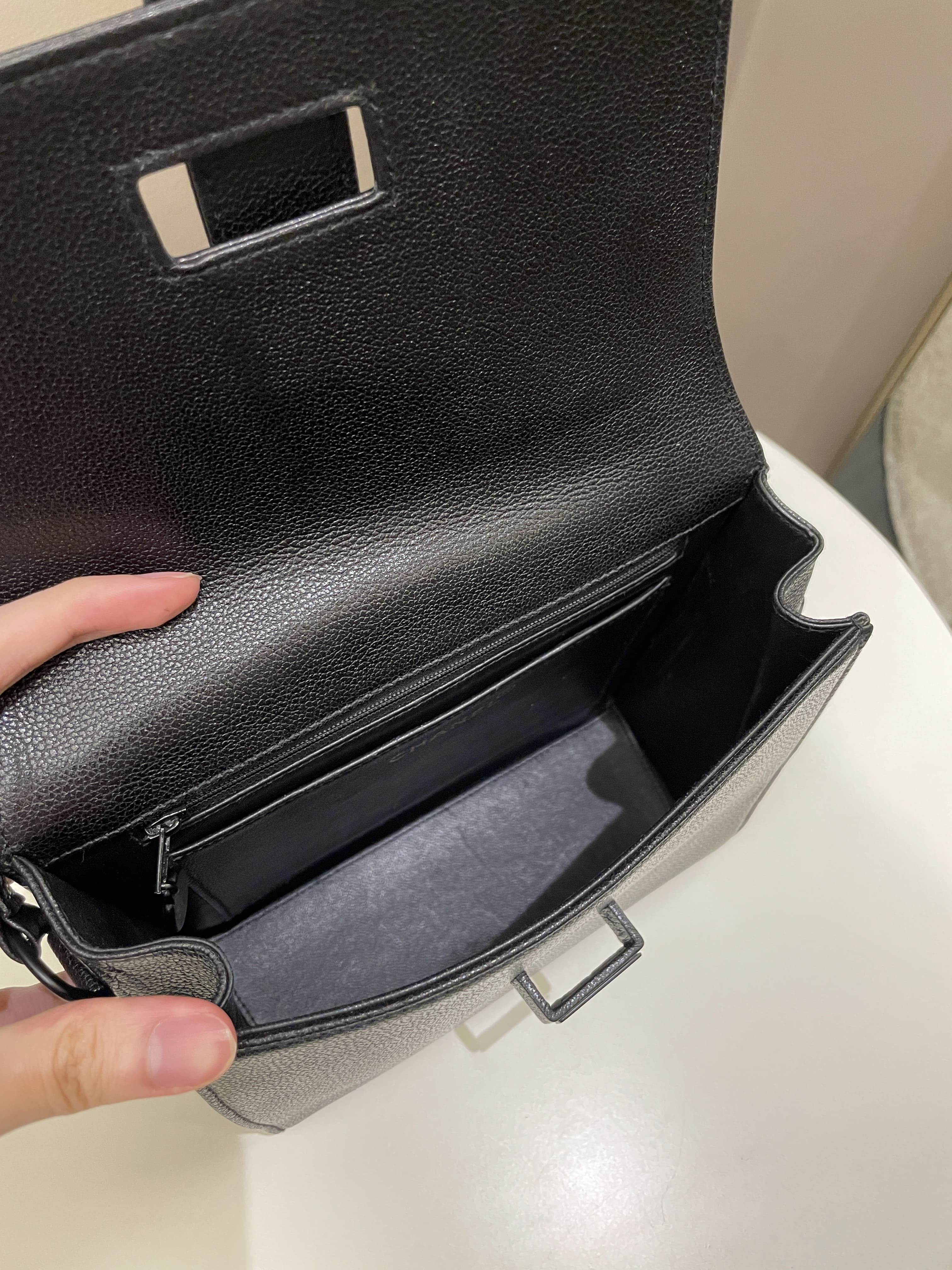 Chanel Vintage Messenger Crossbody Black Grainy Leather
