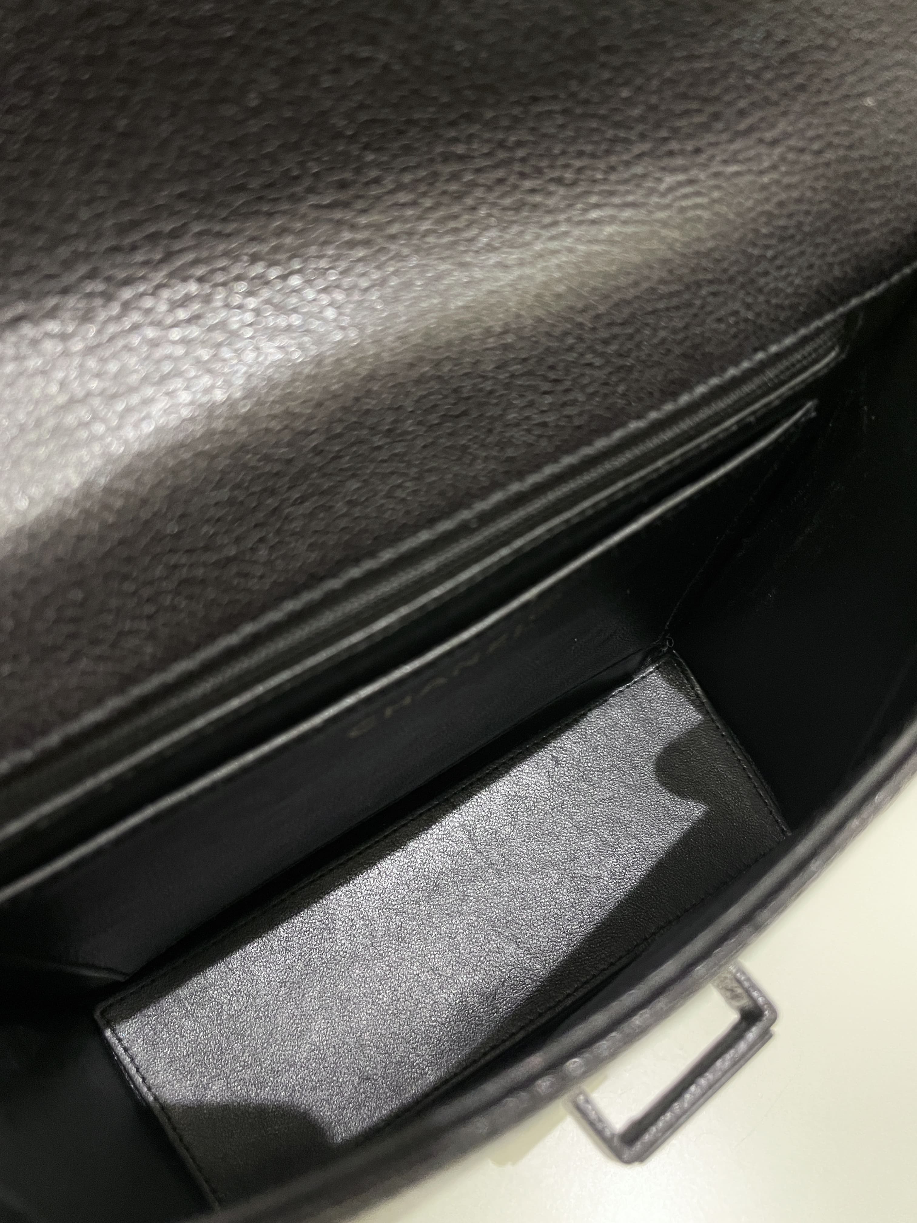 Chanel Vintage Messenger Crossbody Black Grainy Leather